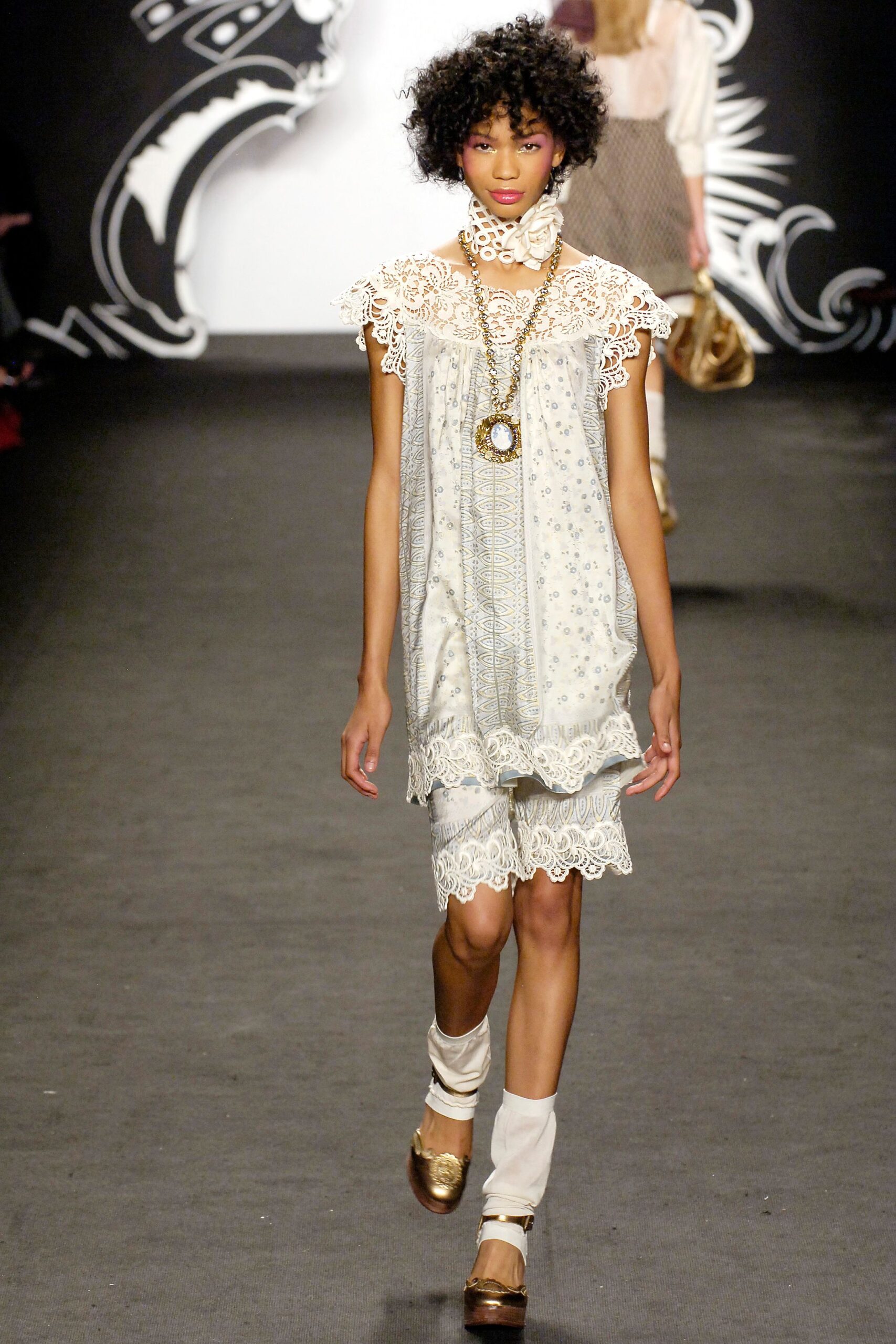 Anna Sui S/S 07 Look 146