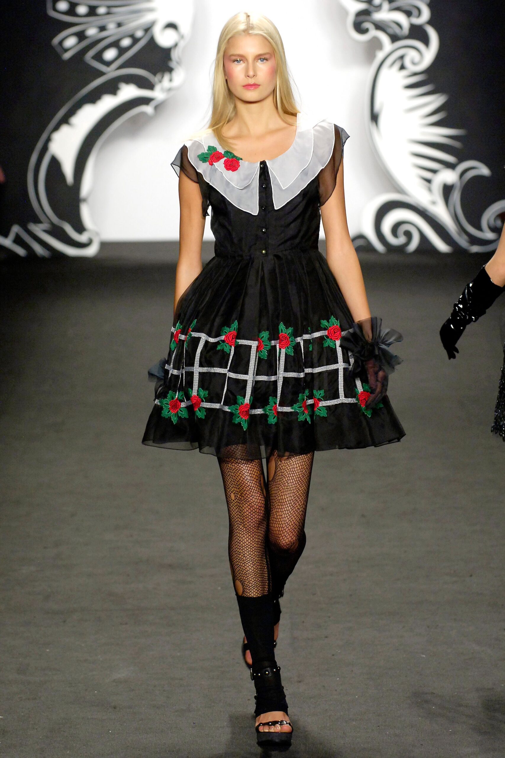 Anna Sui S/S 07 Look 337