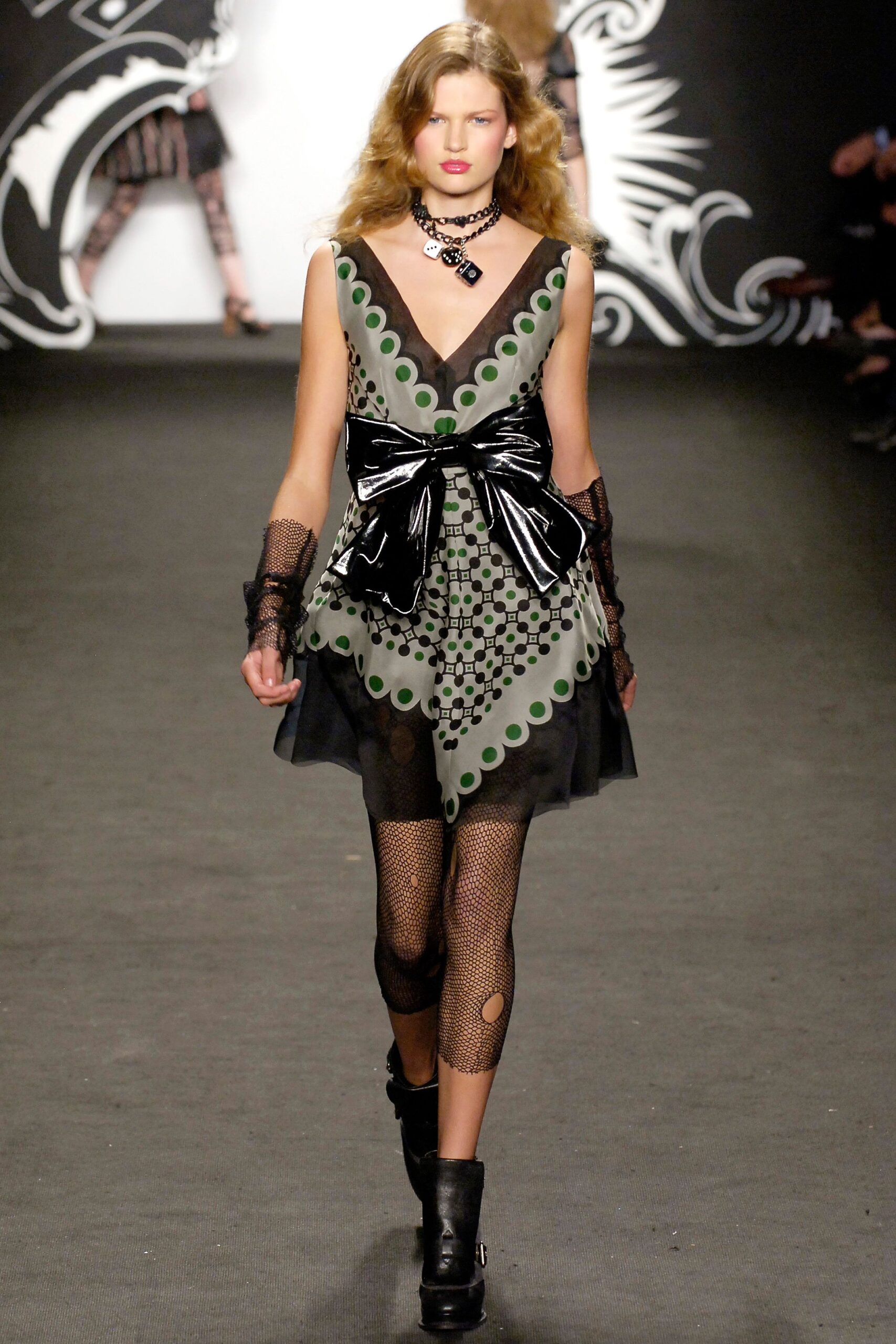Anna Sui S/S 07 Look 355