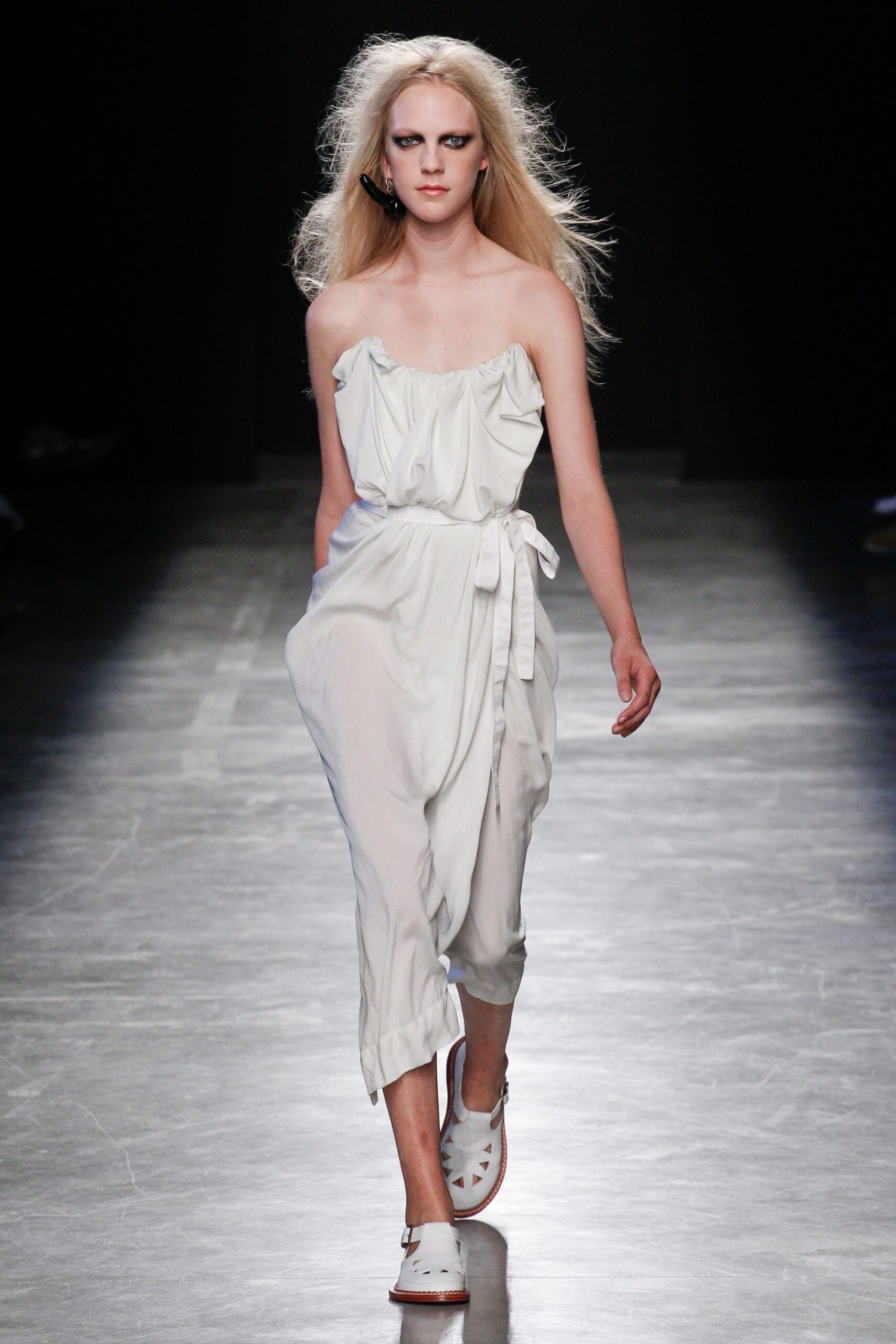 Andreas Kronthaler for Vivienne Westwood S/S 17 Look 96