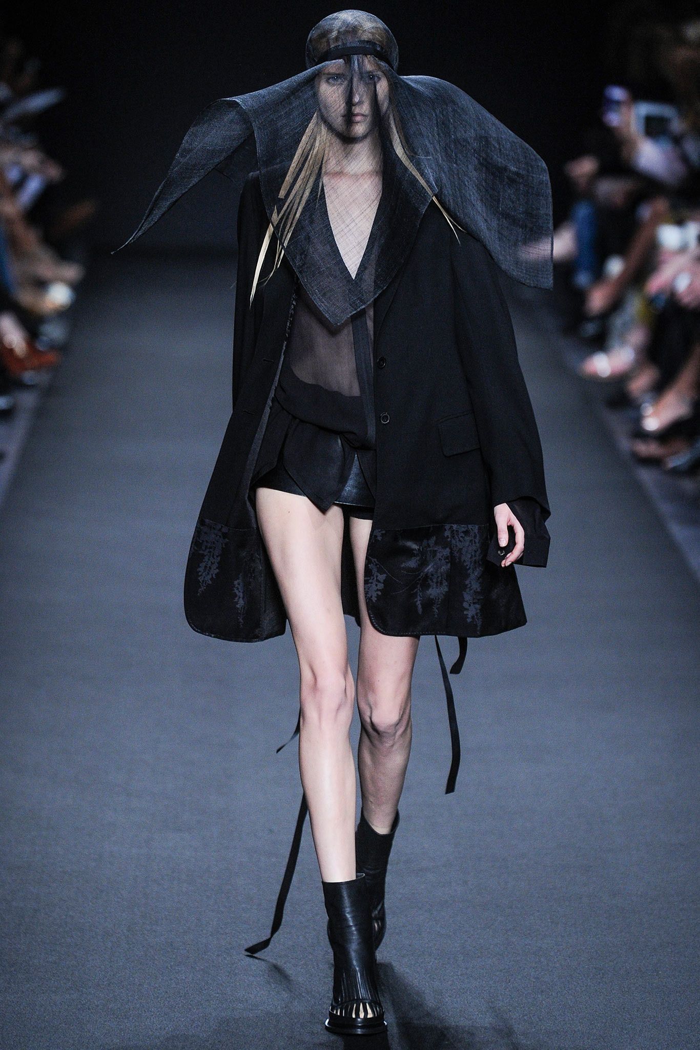 Ann Demeulemeester Spring 2014 Ready-to-Wear