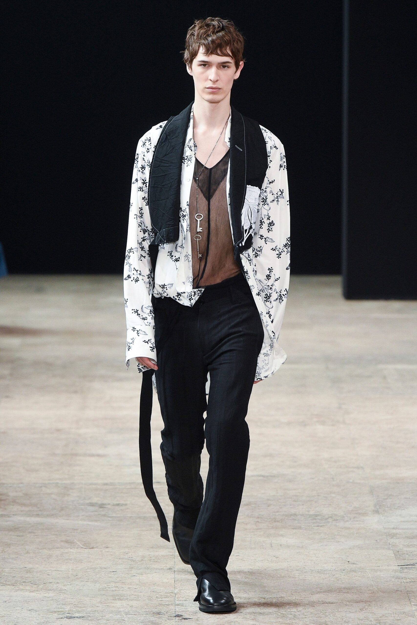 Ann Demeulemeester S/S 18 Menswear Look 103