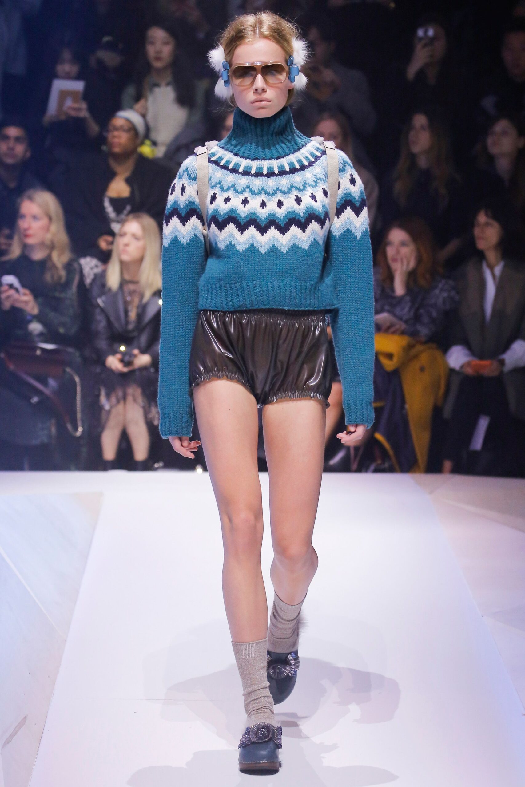 Anya Hindmarch F/W 17 Look 136