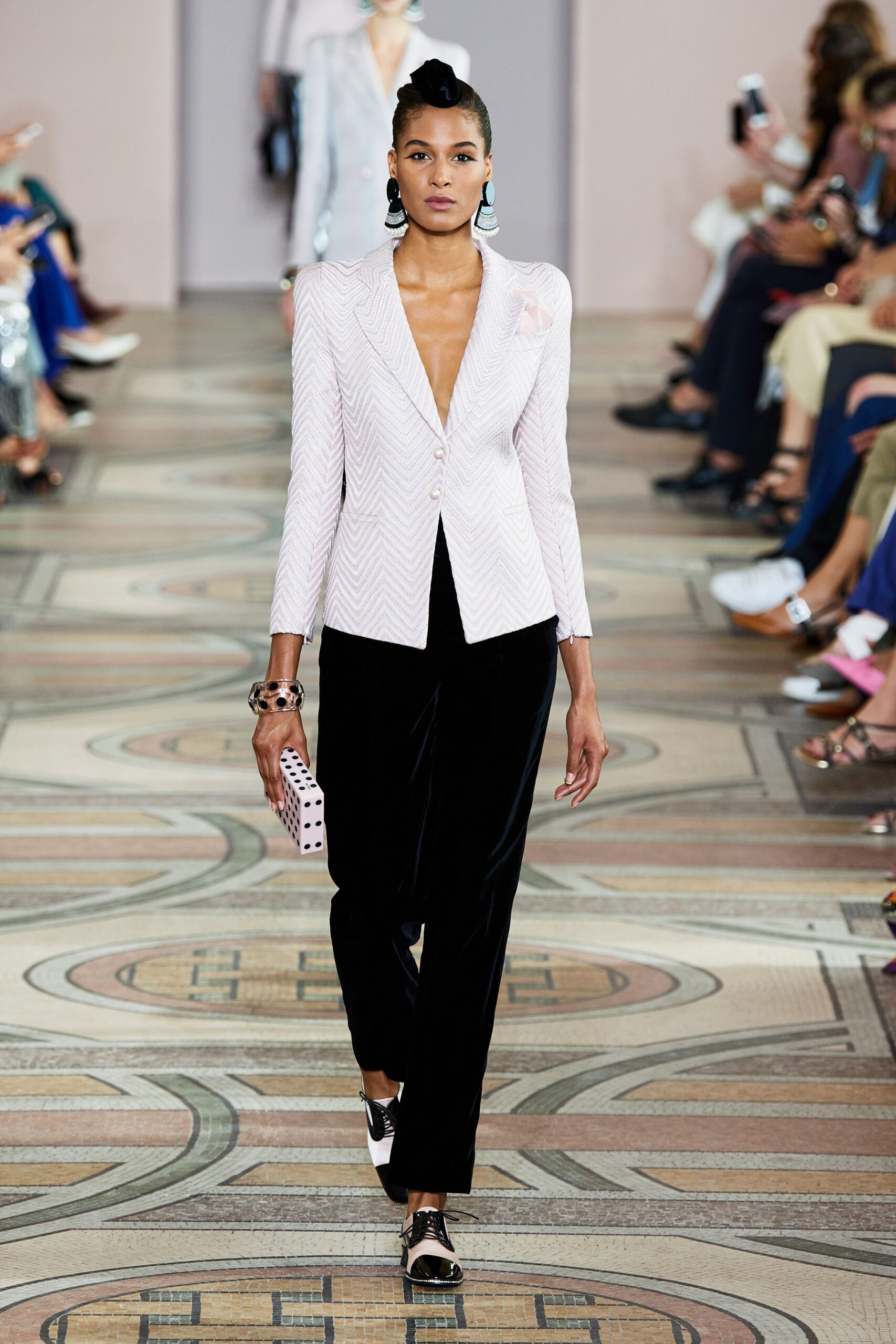 Armani Privé F/W 19 Couture Look 84