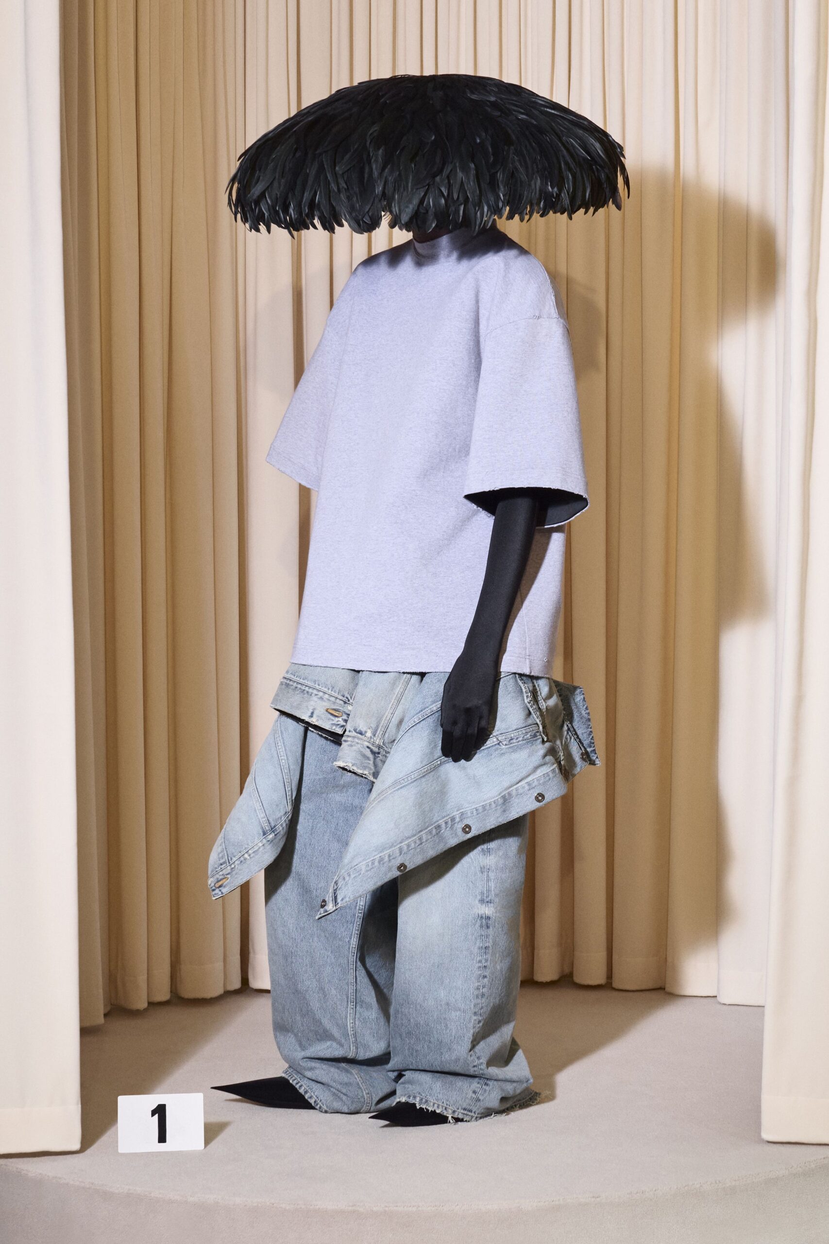 Balenciaga Fall 2024 Couture