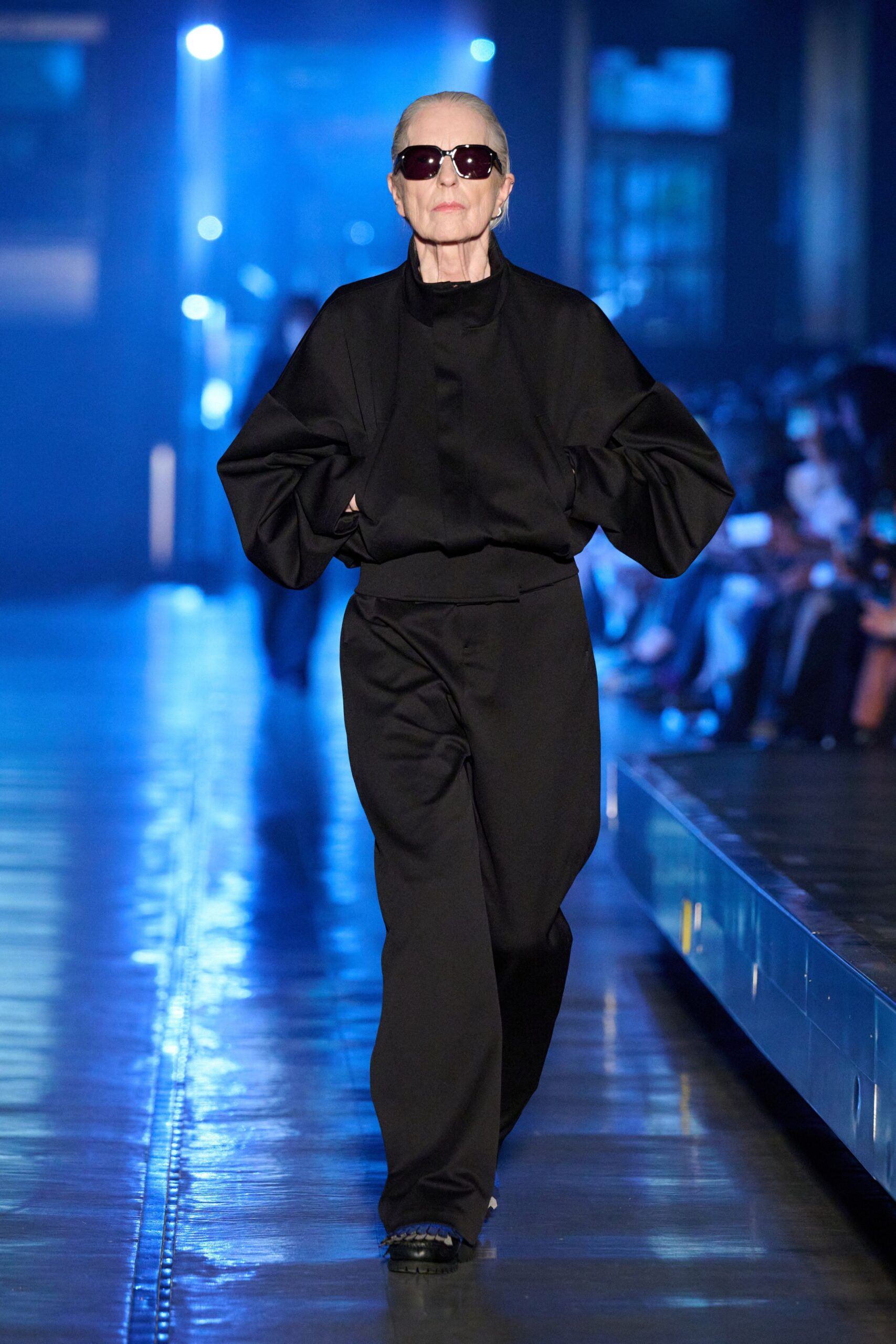 black oversized top and pants