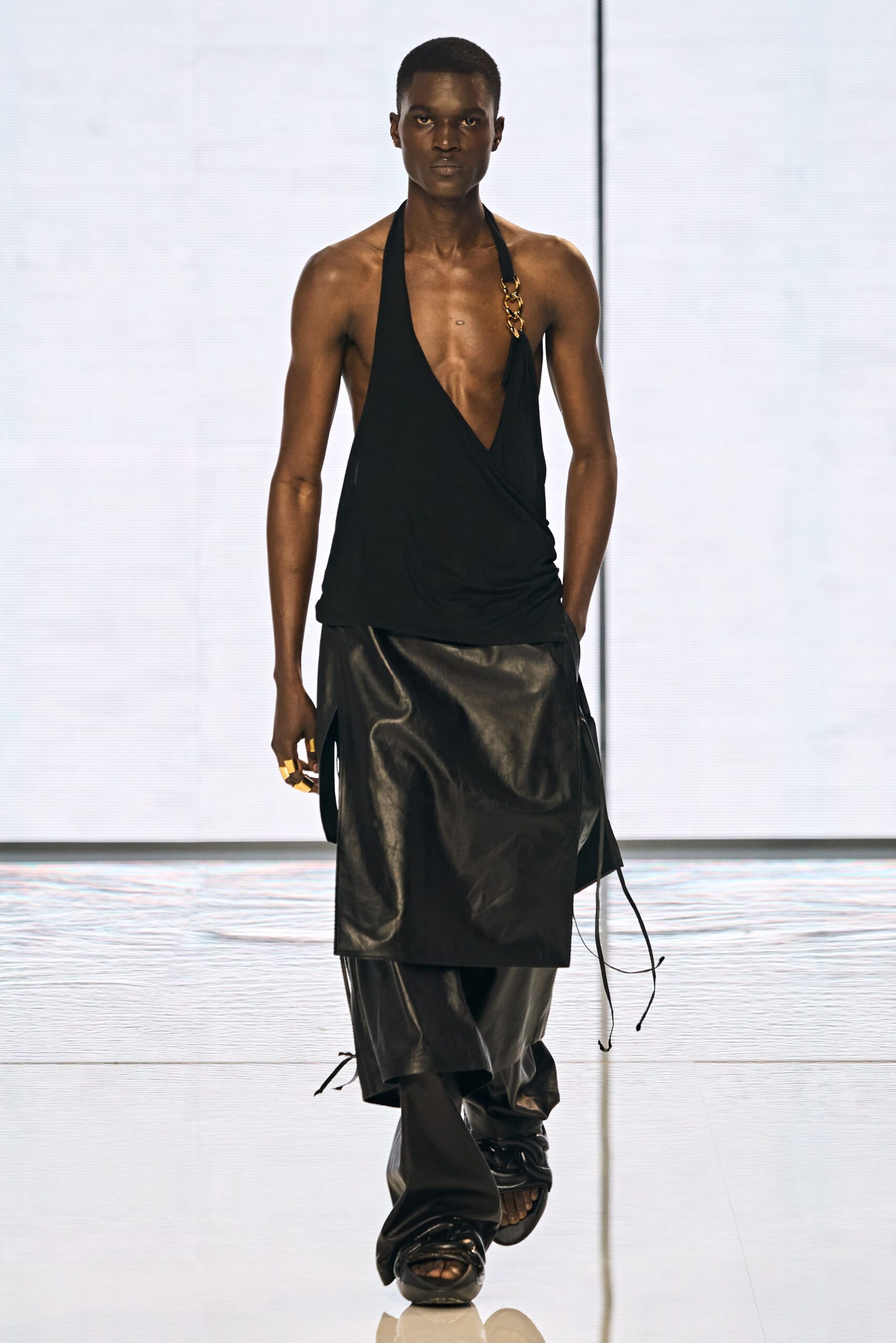 Balmain S/S 22 Menswear Look 4