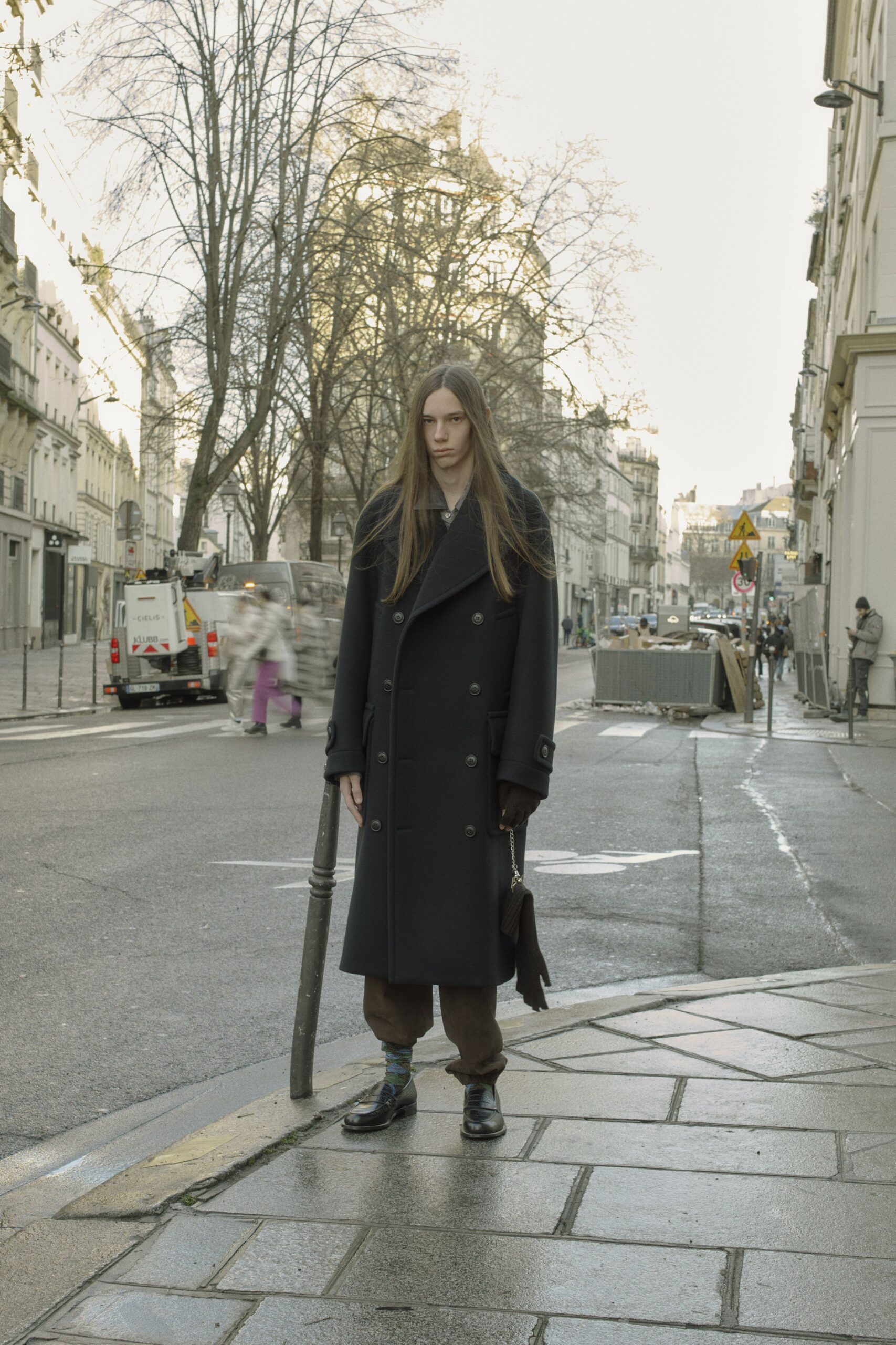 Bed j.w. Ford F/W 25 Menswear Look 1