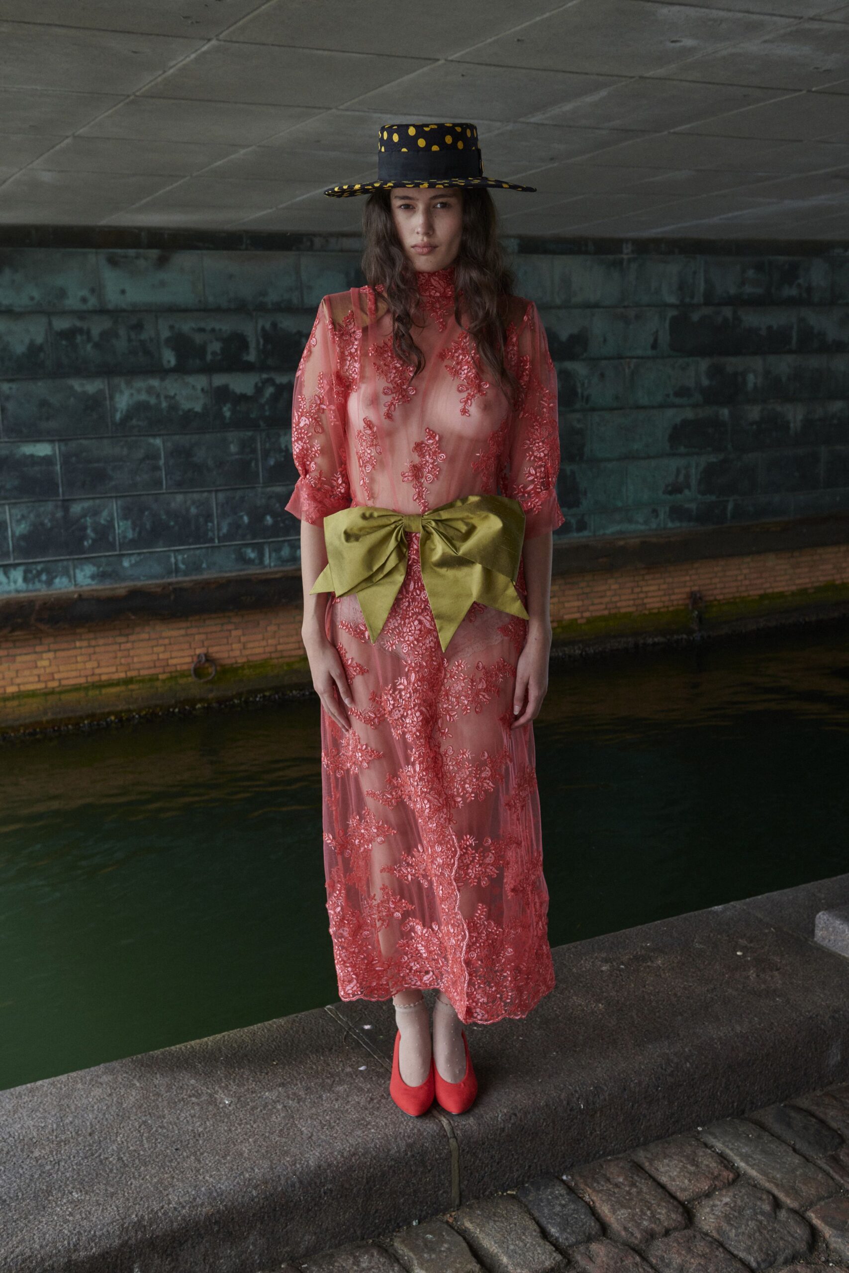 pink lace short-sleeve high-neck relaxed embroidered layered dress