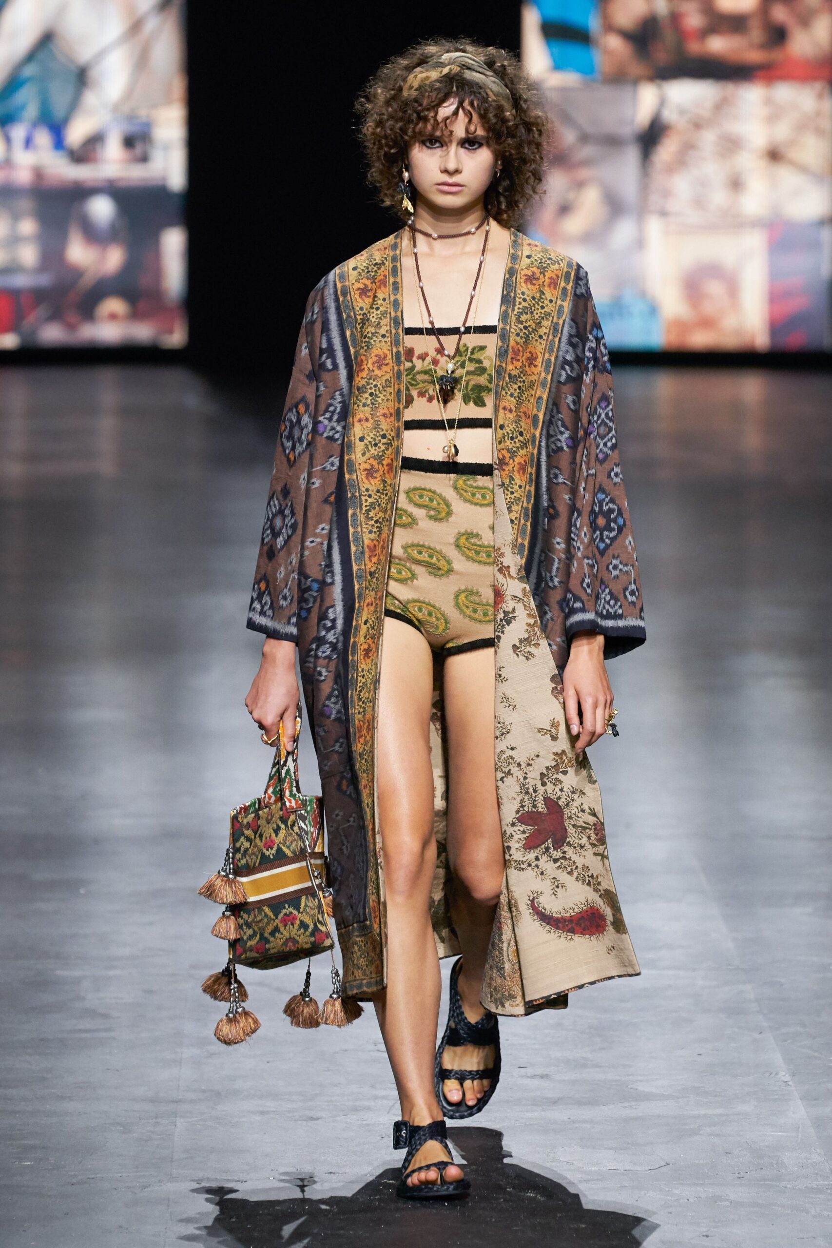 Christian Dior S/S 21 Look 26