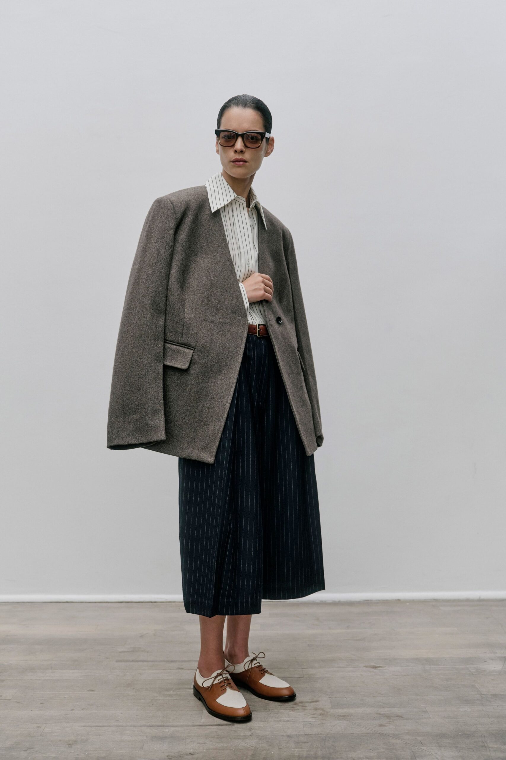 brown wool long-sleeve collared oversized buttoned blazer