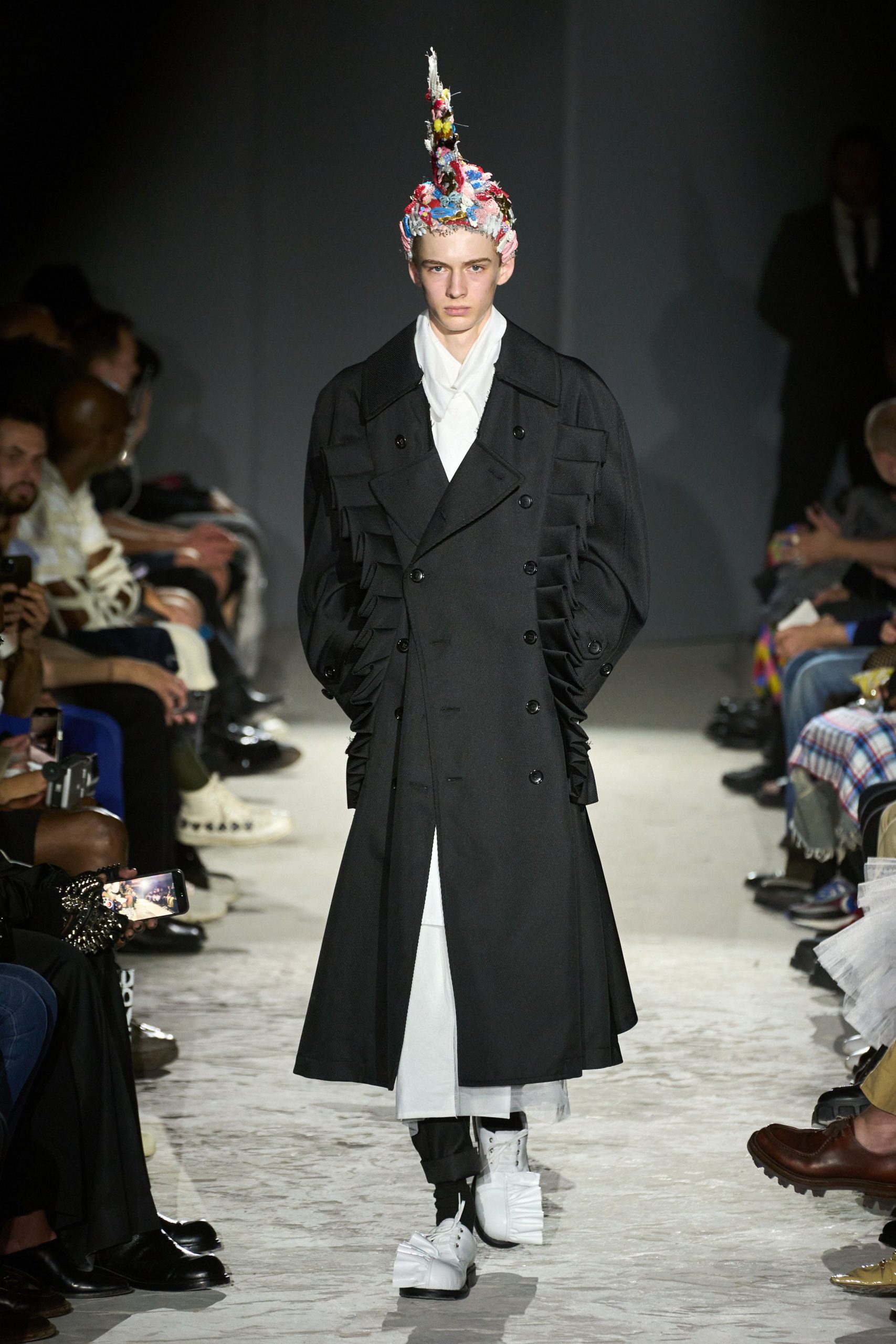 black wool long-sleeve double-breasted fitted pleated maxi coat