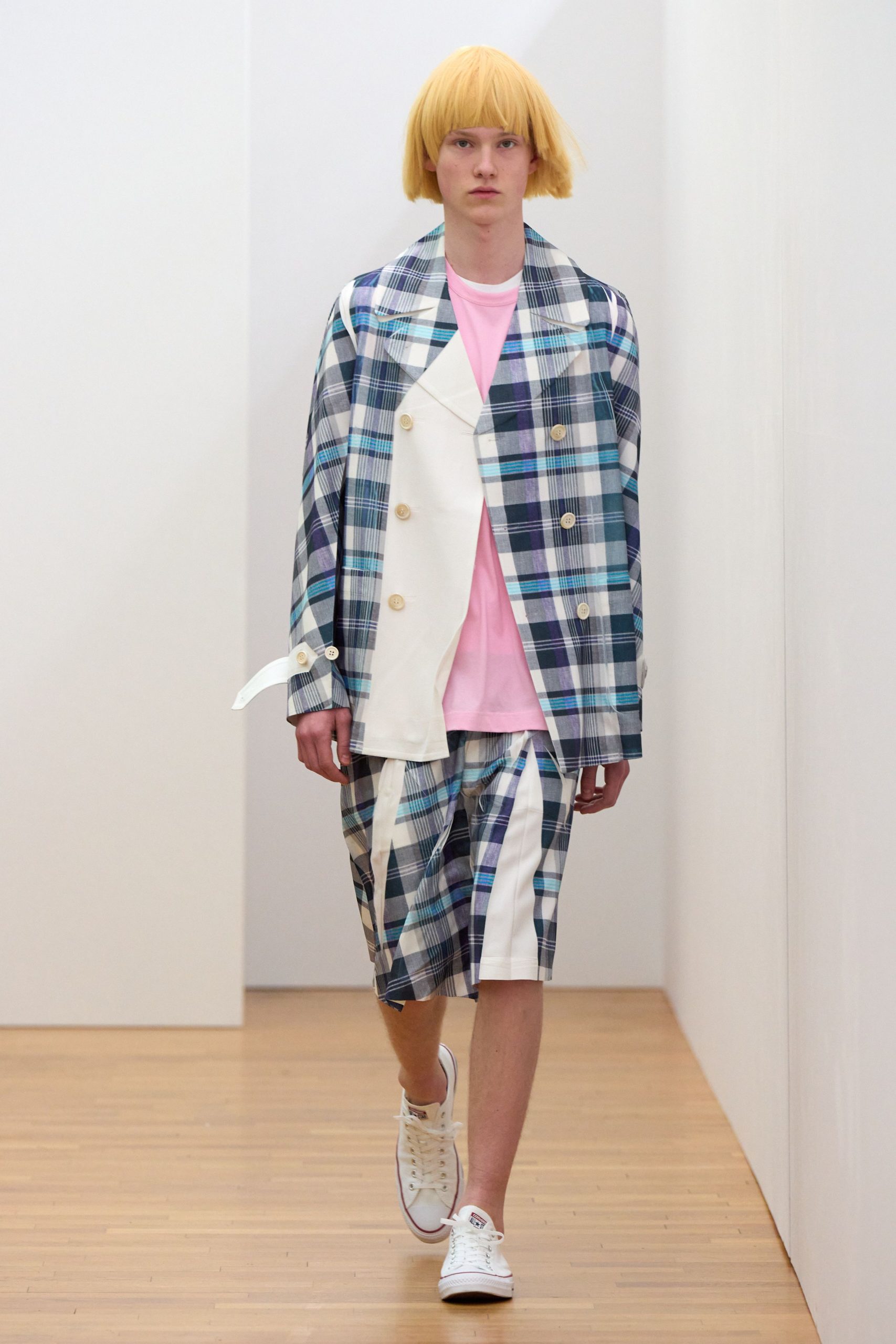 blue relaxed checked short shorts