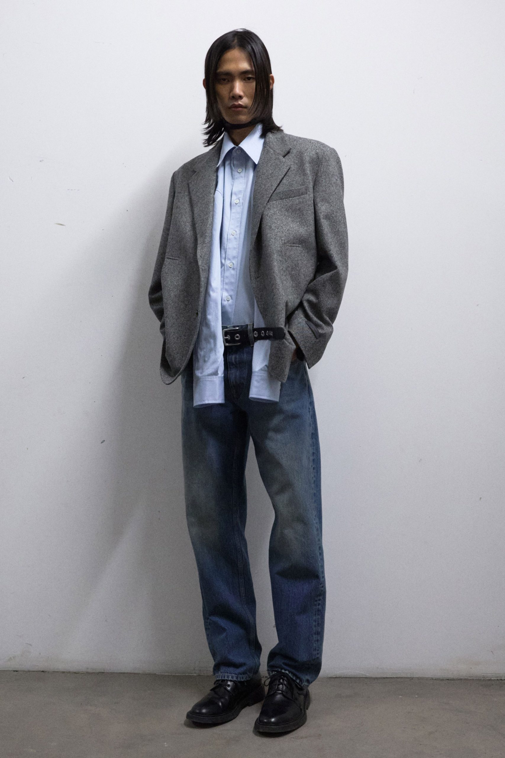 gray blazer with blue shirt