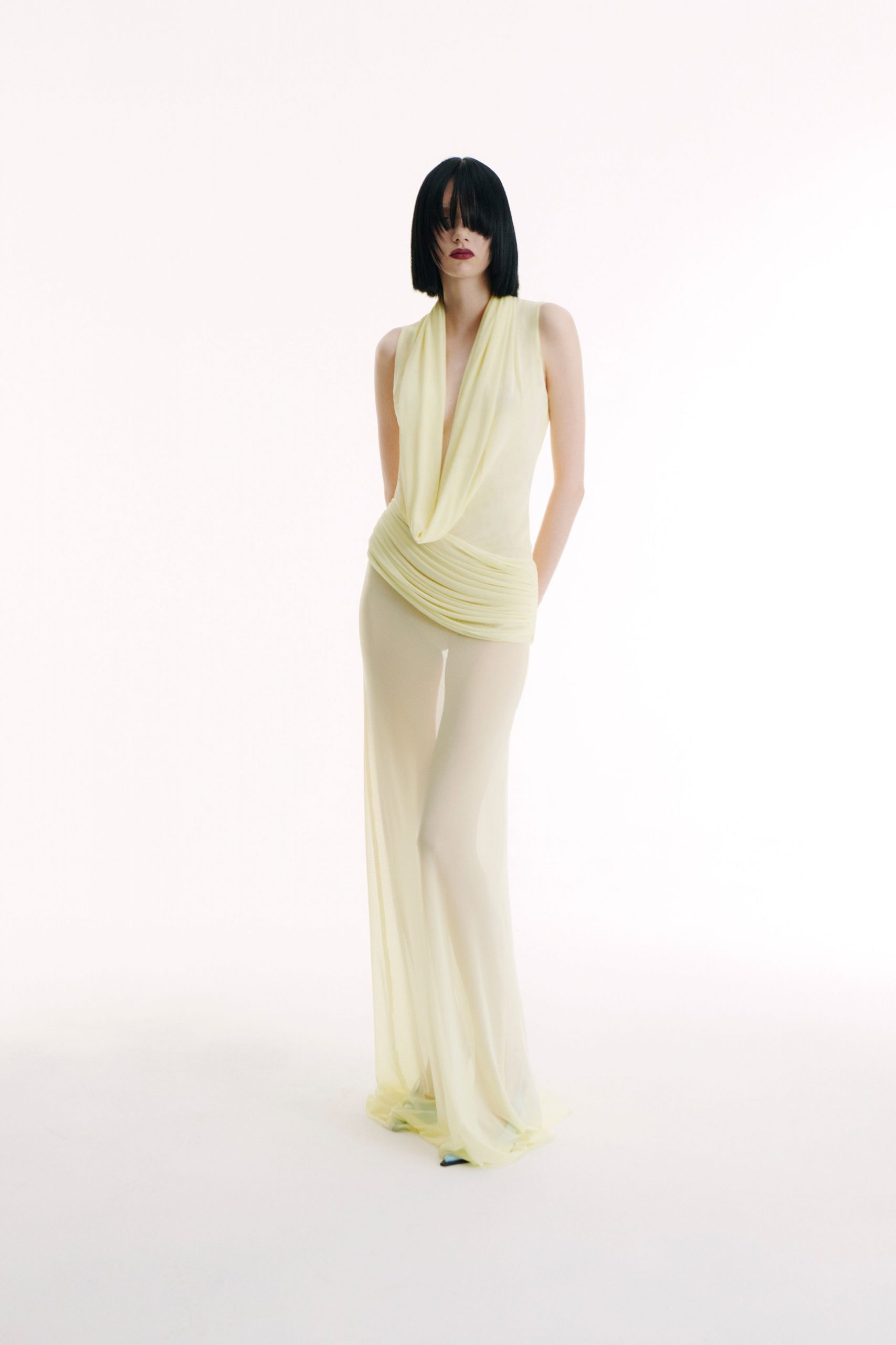 yellow chiffon sleeveless gown