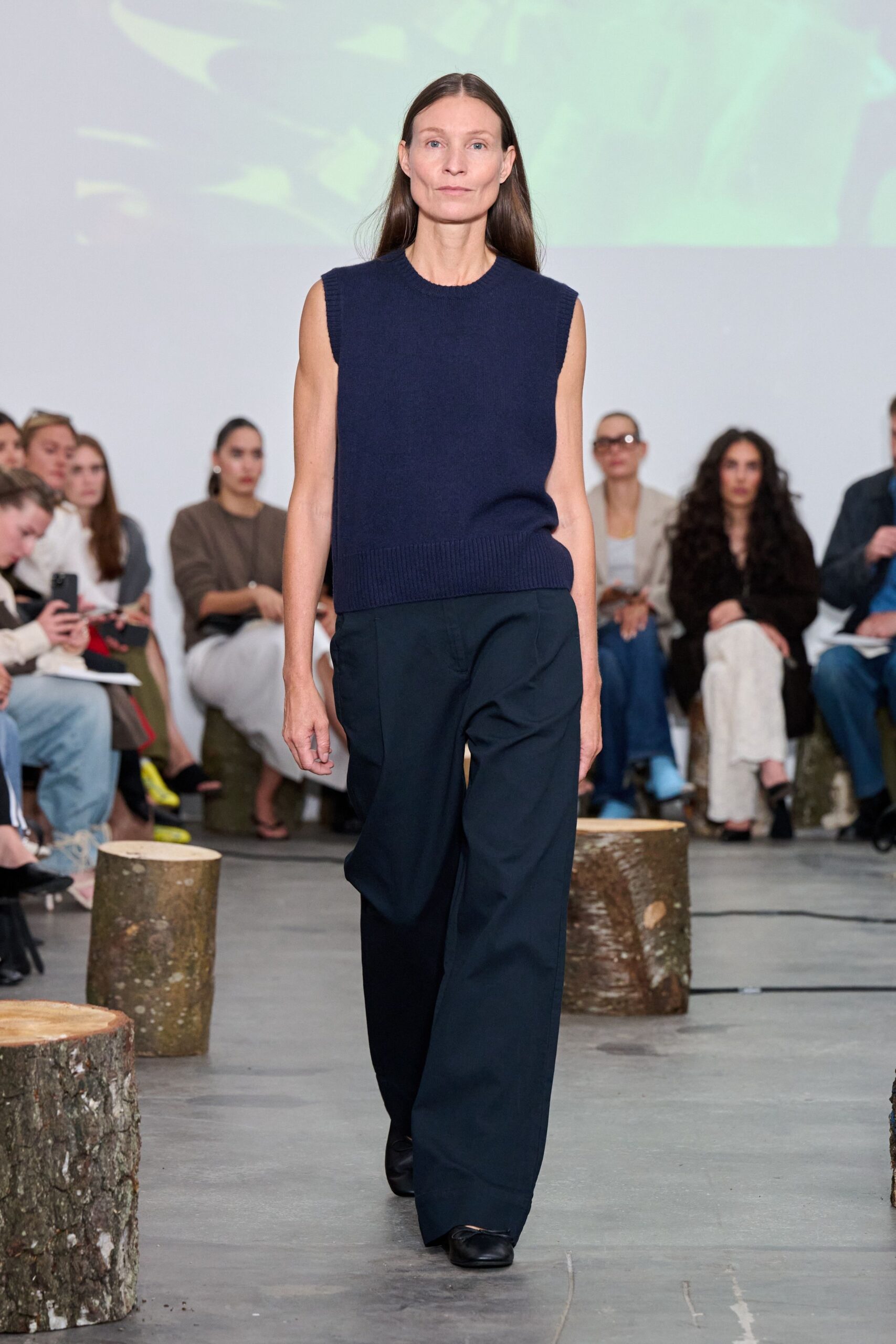 blue wool sleeveless collared relaxed top