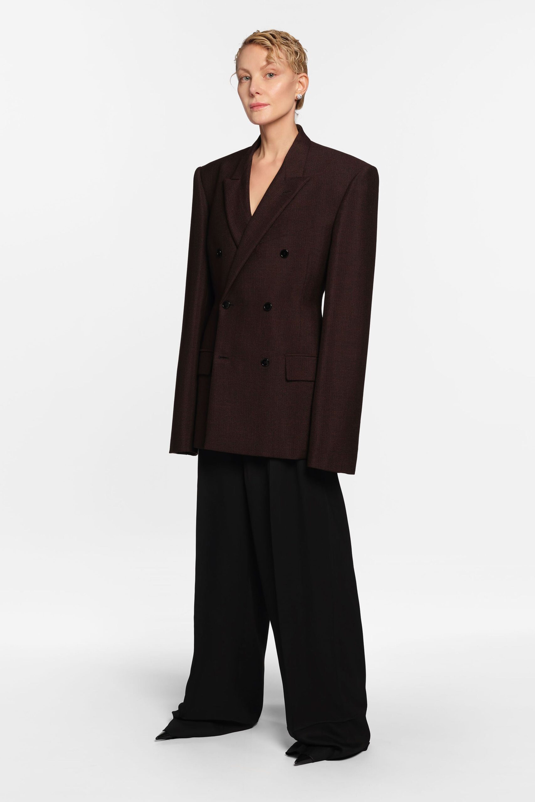 brown wool long-sleeve v-neck structured buttoned pockets blazer