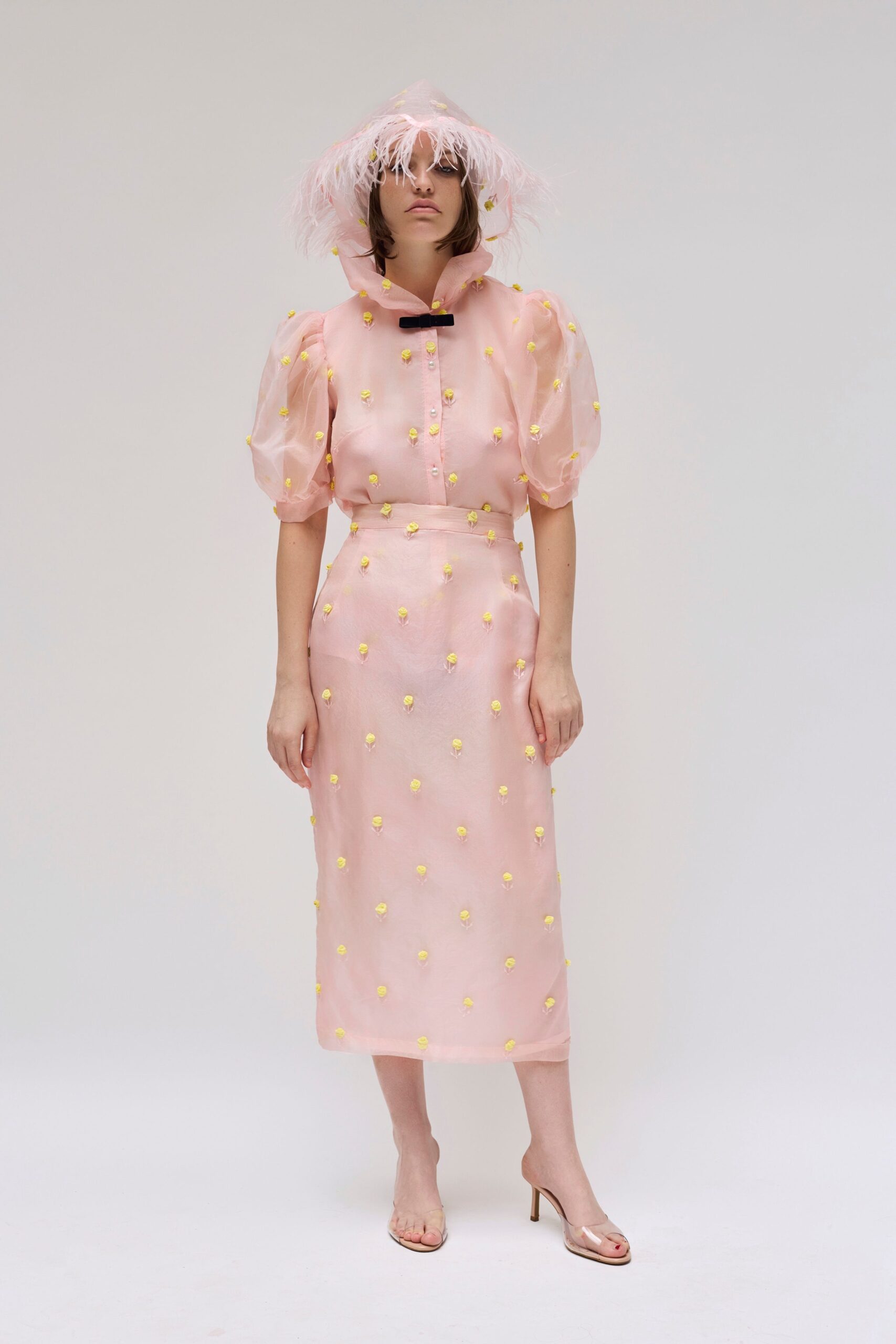 pink chiffon short-sleeve collared fitted pleated embroidered top