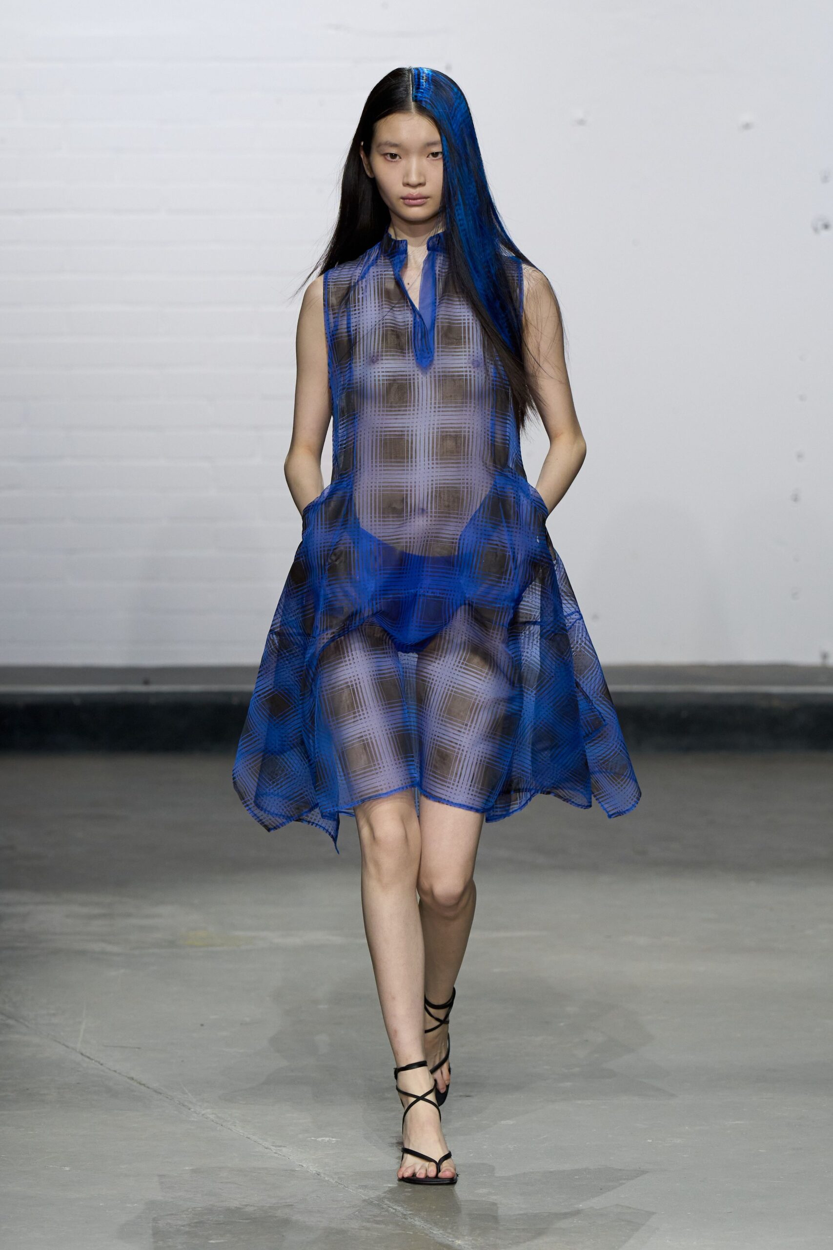 blue mesh sleeveless collared relaxed pleated pockets dress