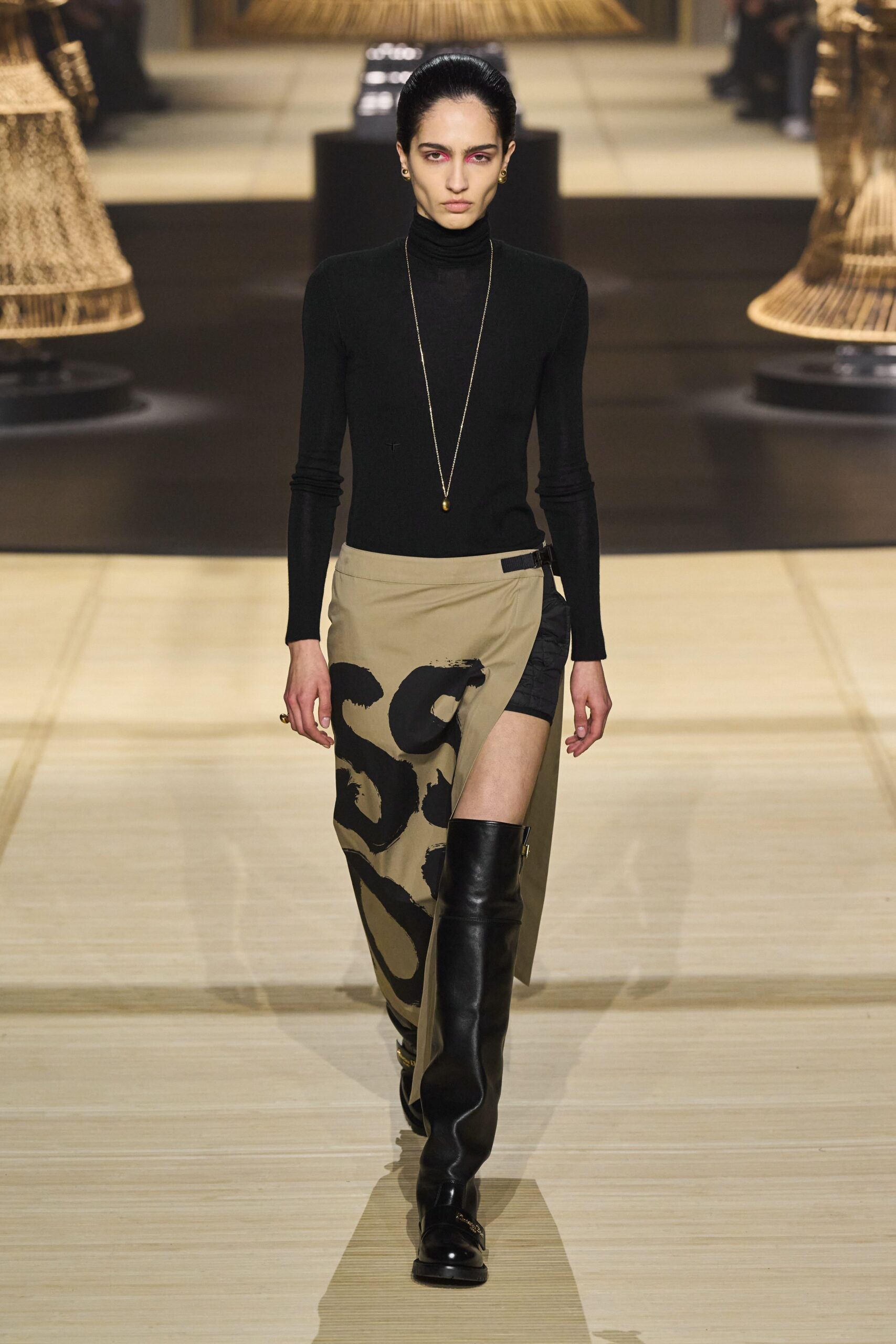 Christian Dior F/W 24 Look 26