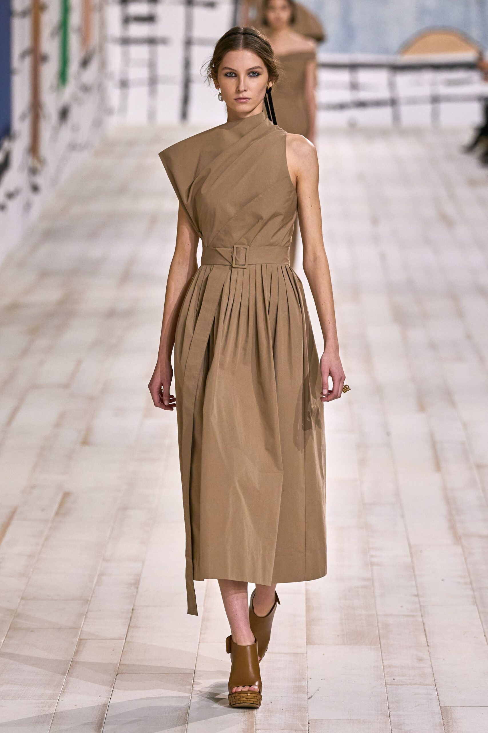 Christian Dior S/S 24 Couture Look 26