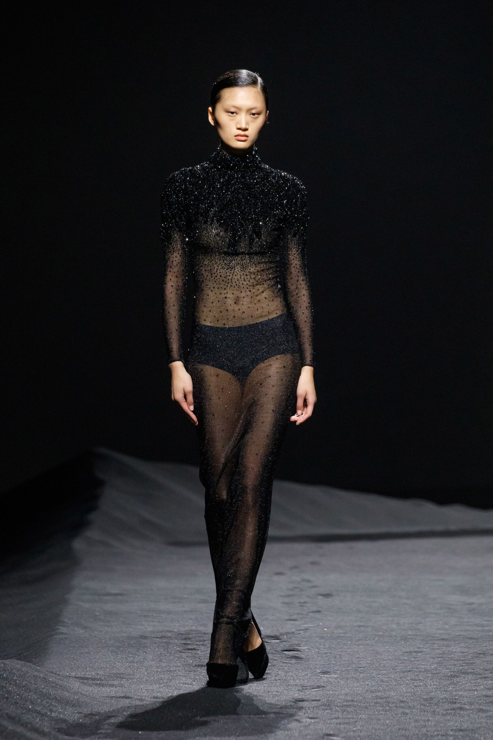 Ashi Studio S/S 23 Couture Look 27