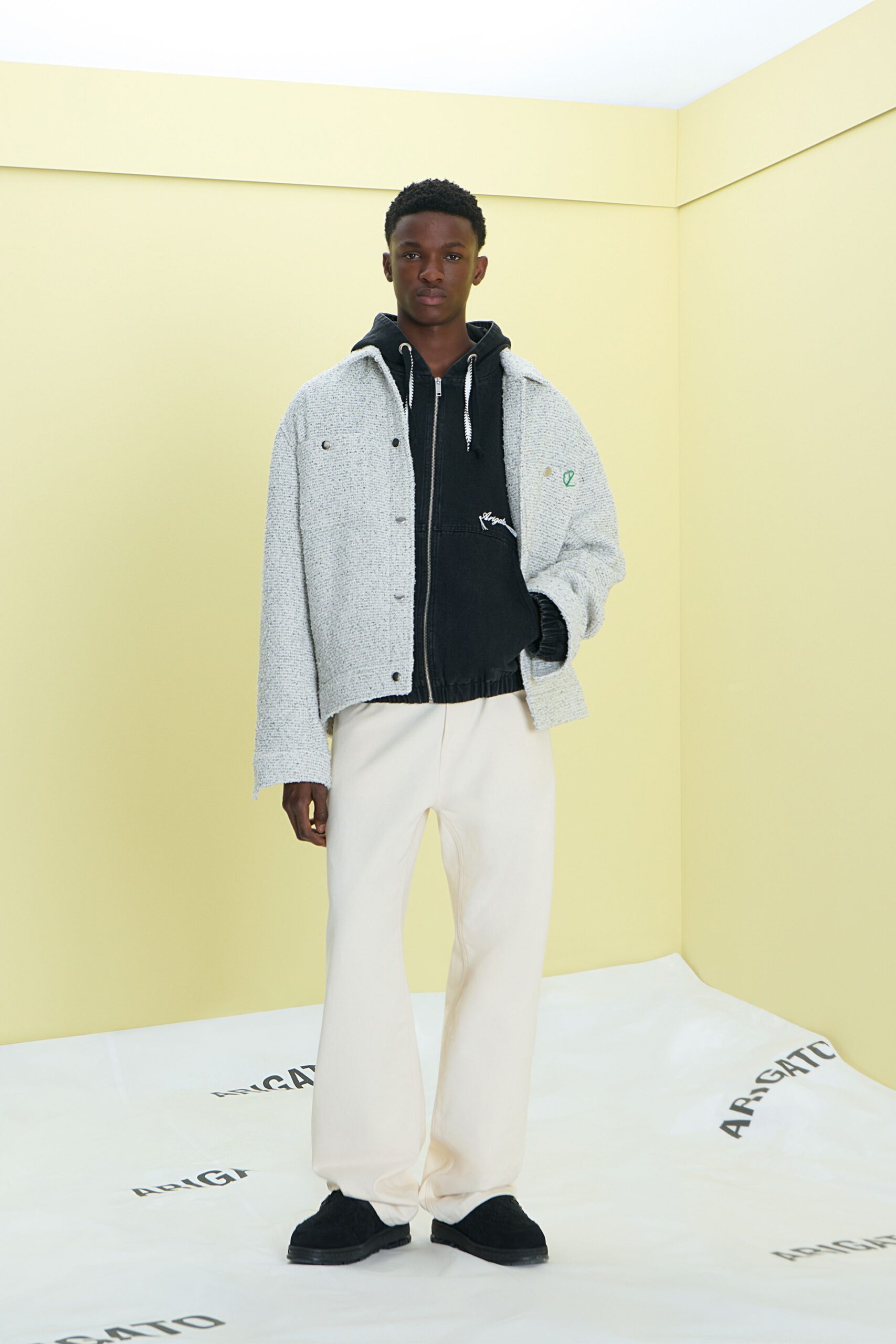 gray wool long-sleeve collared relaxed buttoned jacket