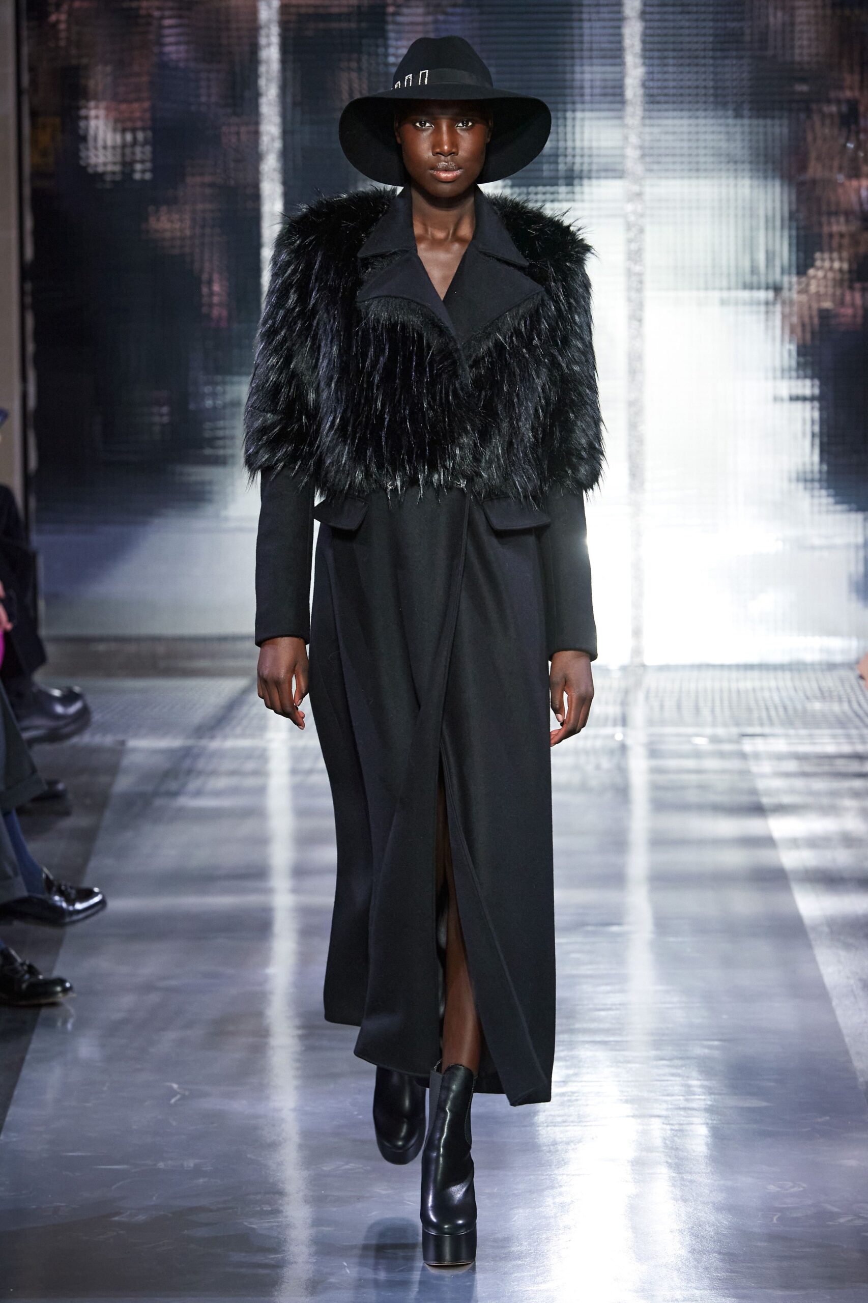 Azzaro S/S 20 Couture Look 26