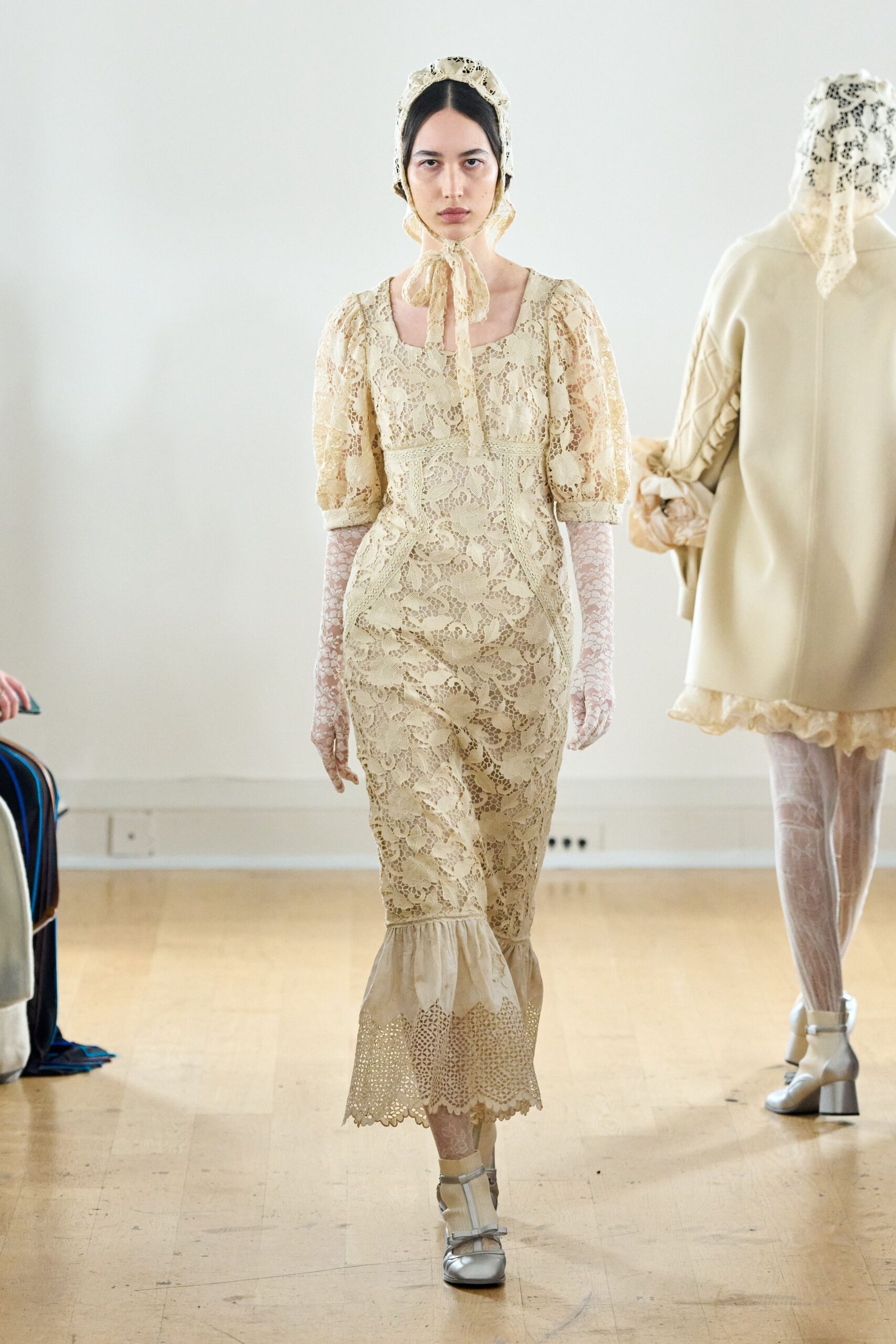 Bora Aksu F/W 24 Look 22