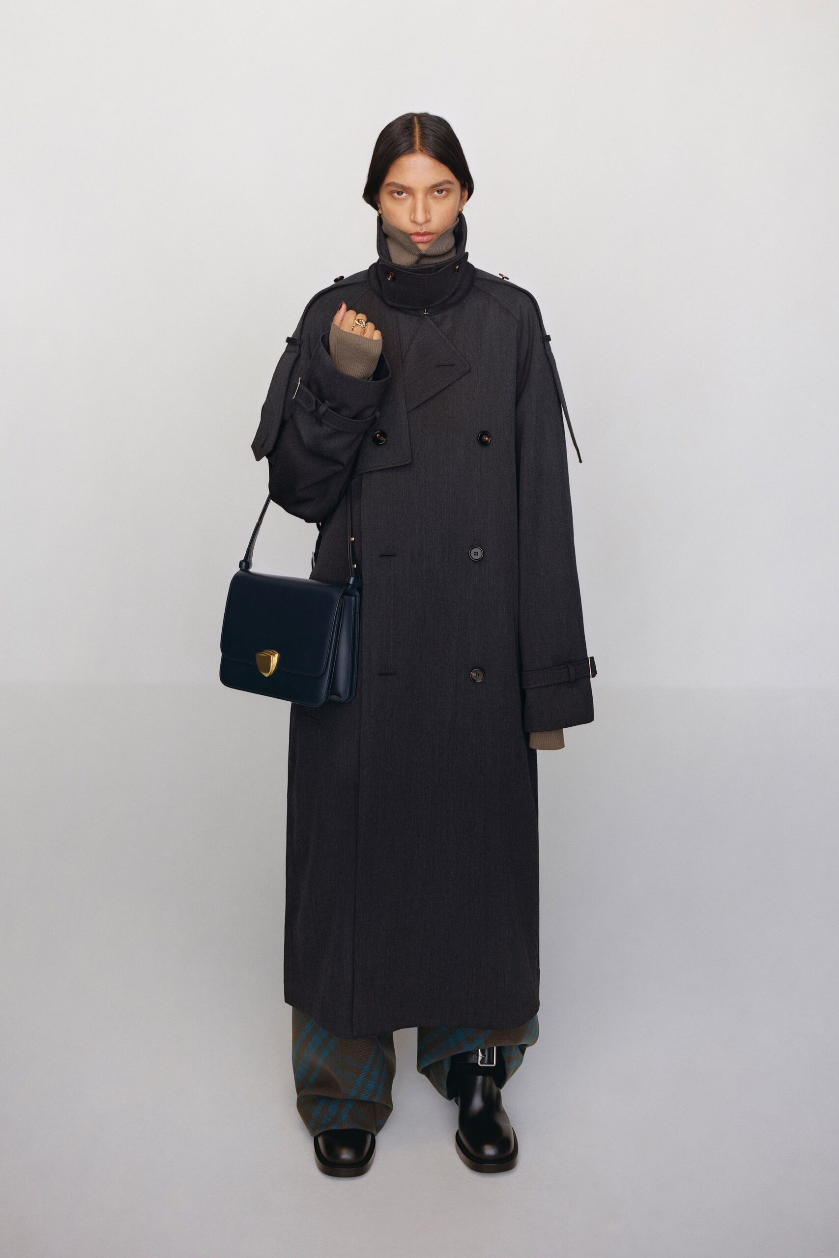 Burberry F/W 24 Look 26