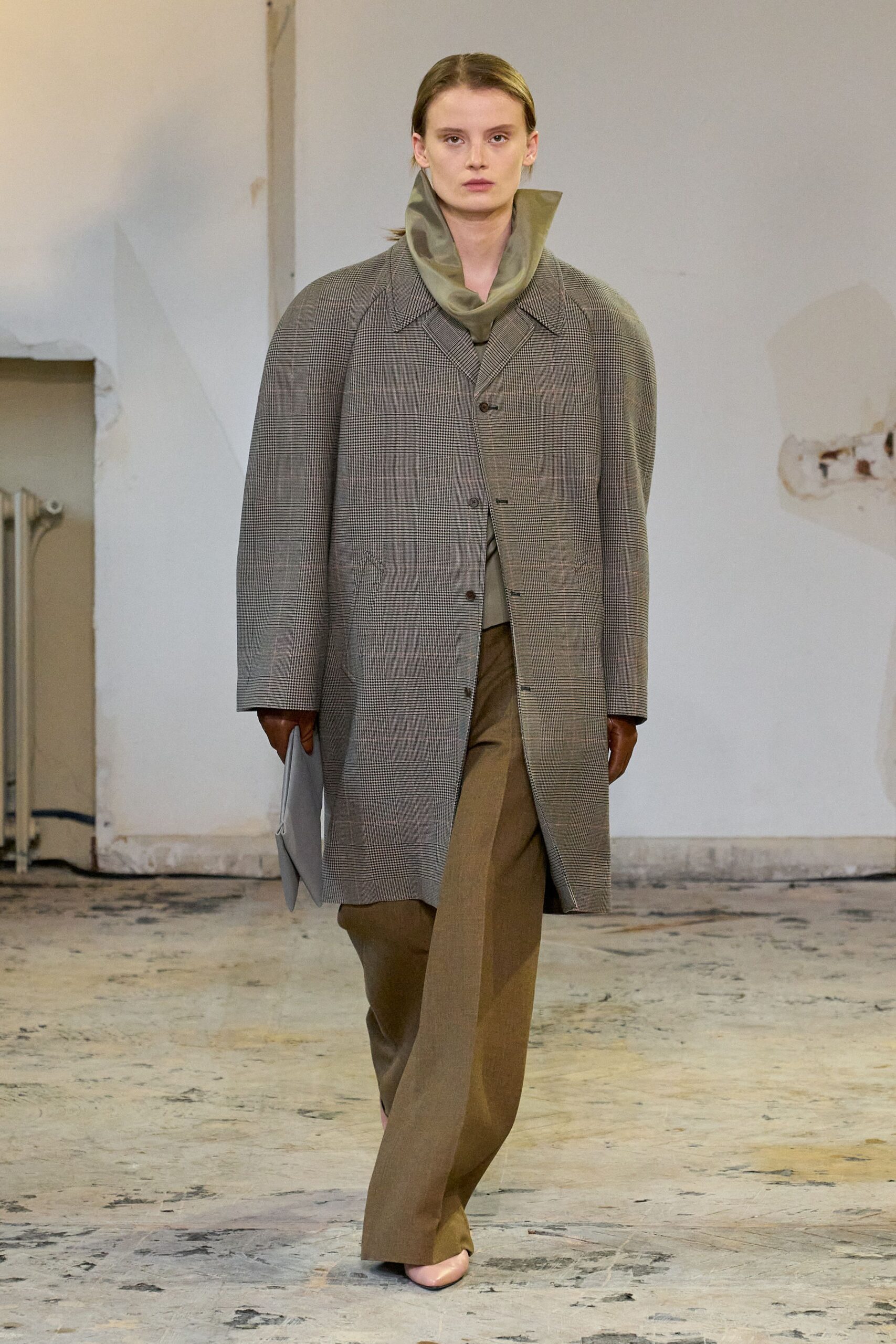 Carven F/W 24 Look 42