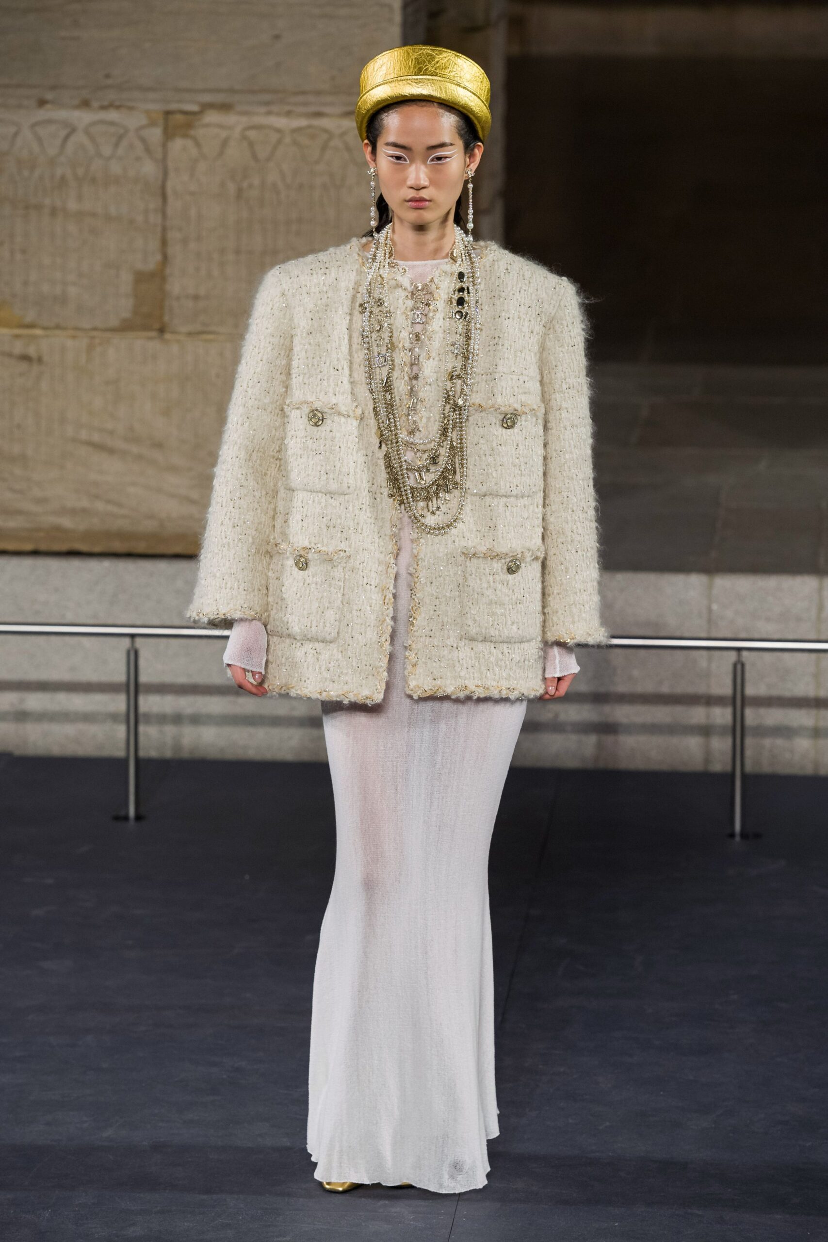 Chanel F/W 19 Look 80