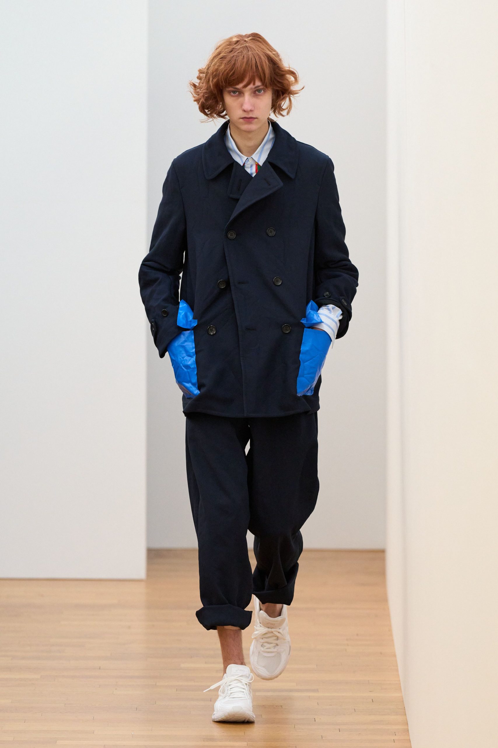 blue cotton long-sleeve collared relaxed zippered jacket