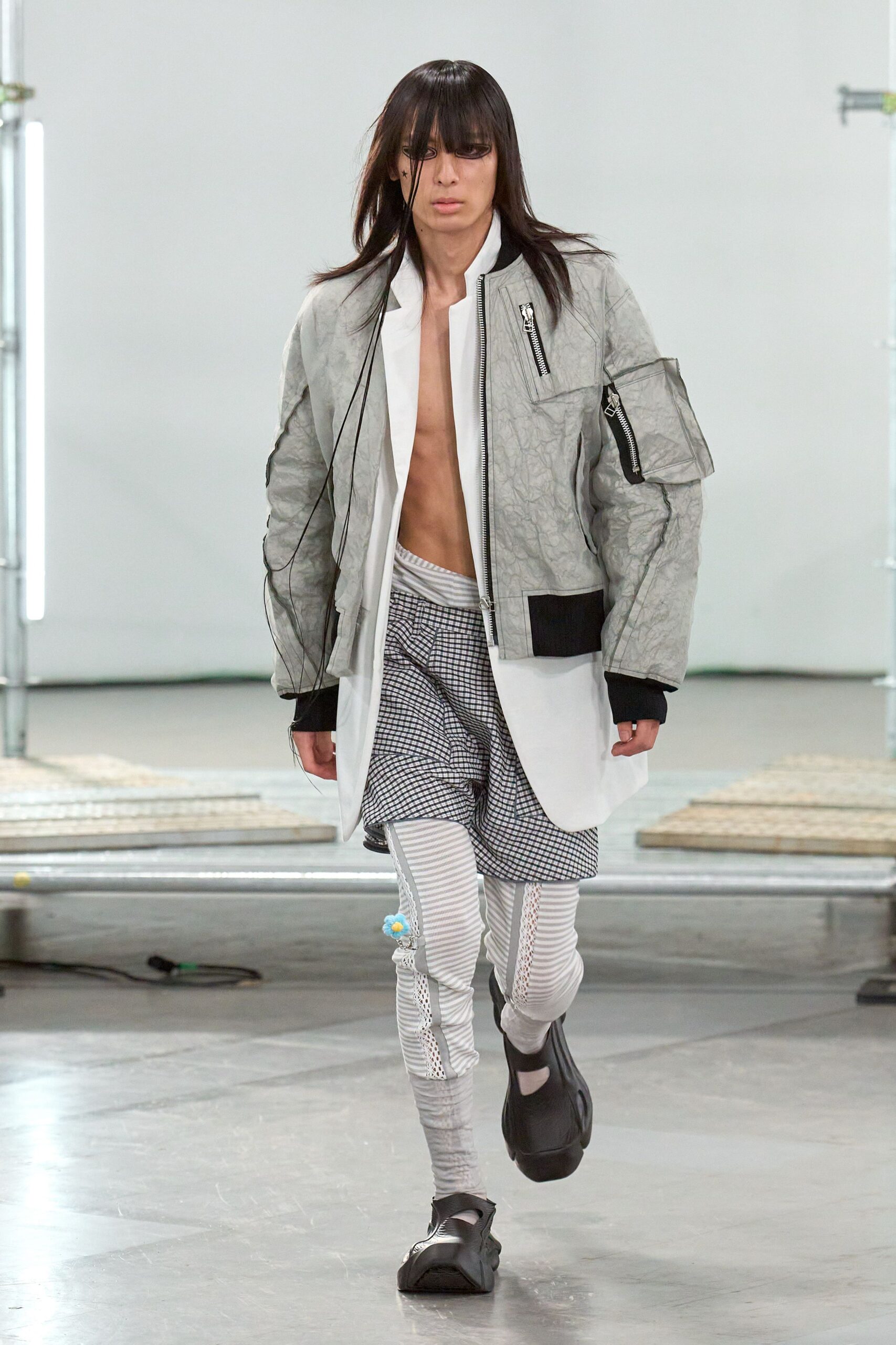 gray relaxed jacket with black shorts