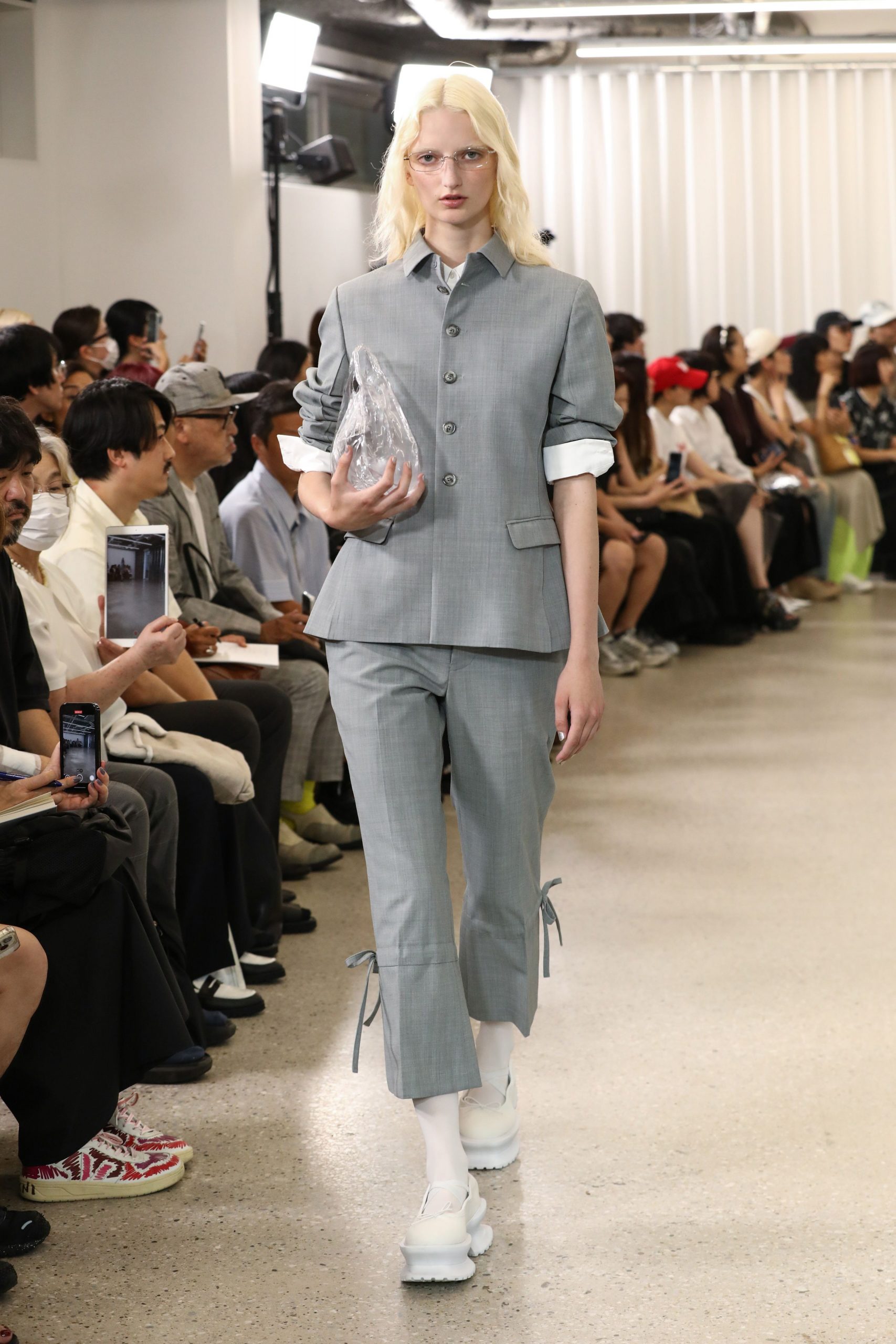 gray cotton tailored zippered cropped pants