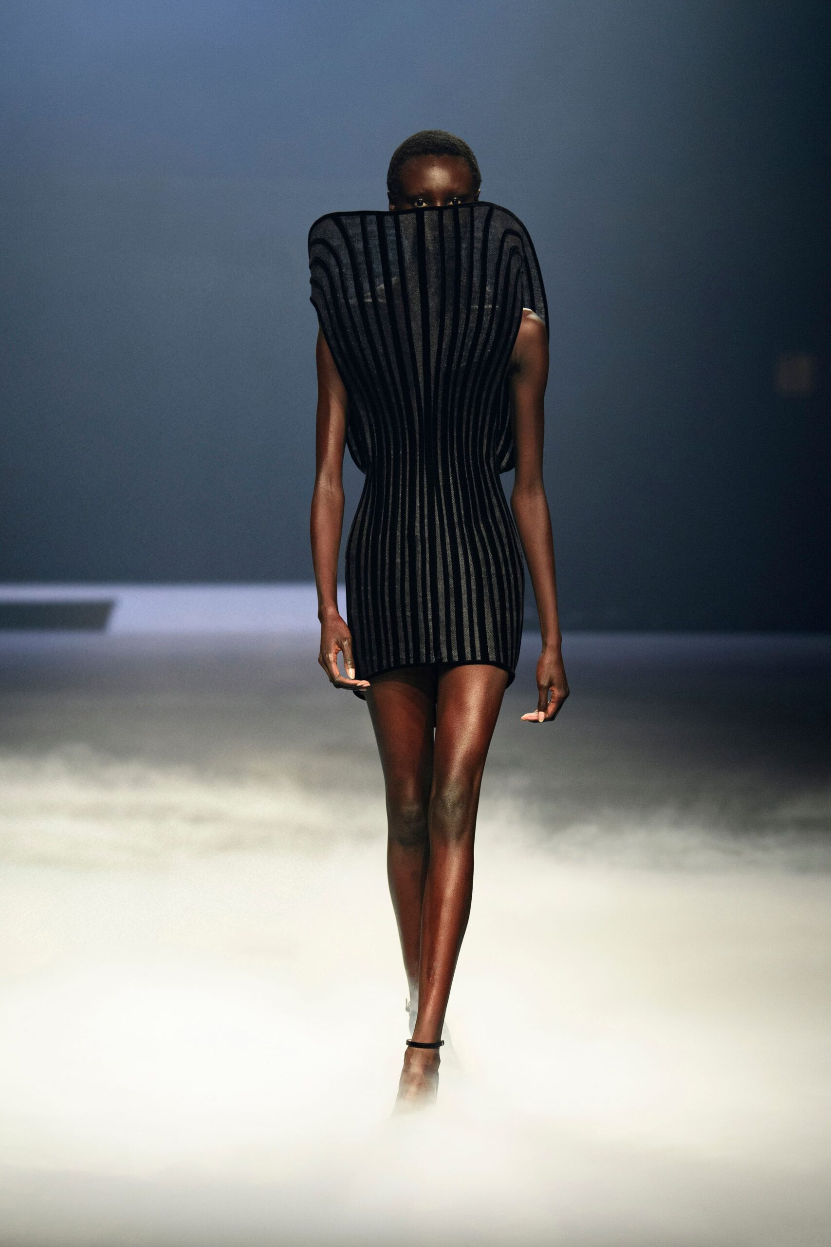 Ashi Studio F/W 23 Couture Look 34