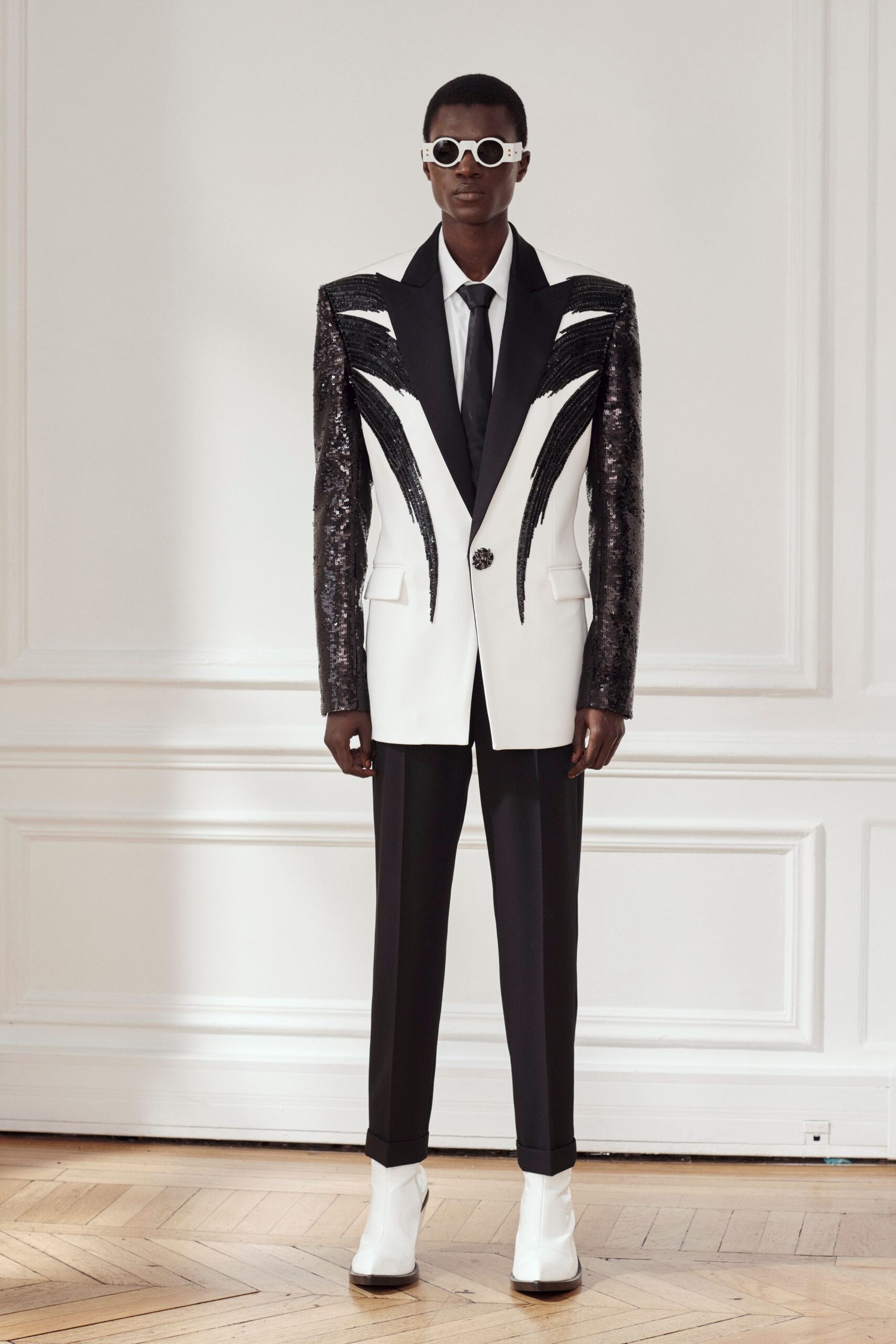 Balmain F/W 24 Look 34