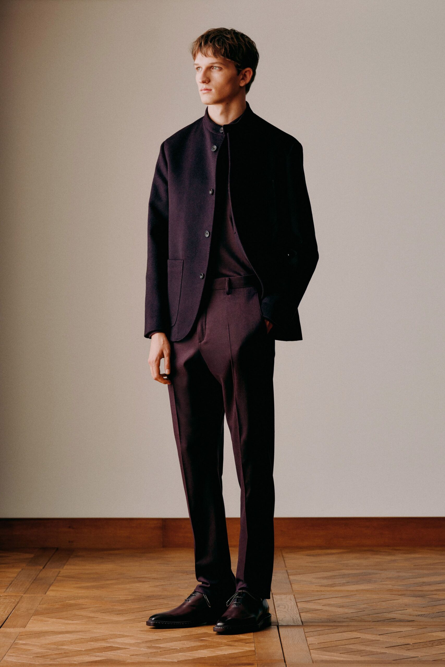 black wool long-sleeve collared tailored jacket