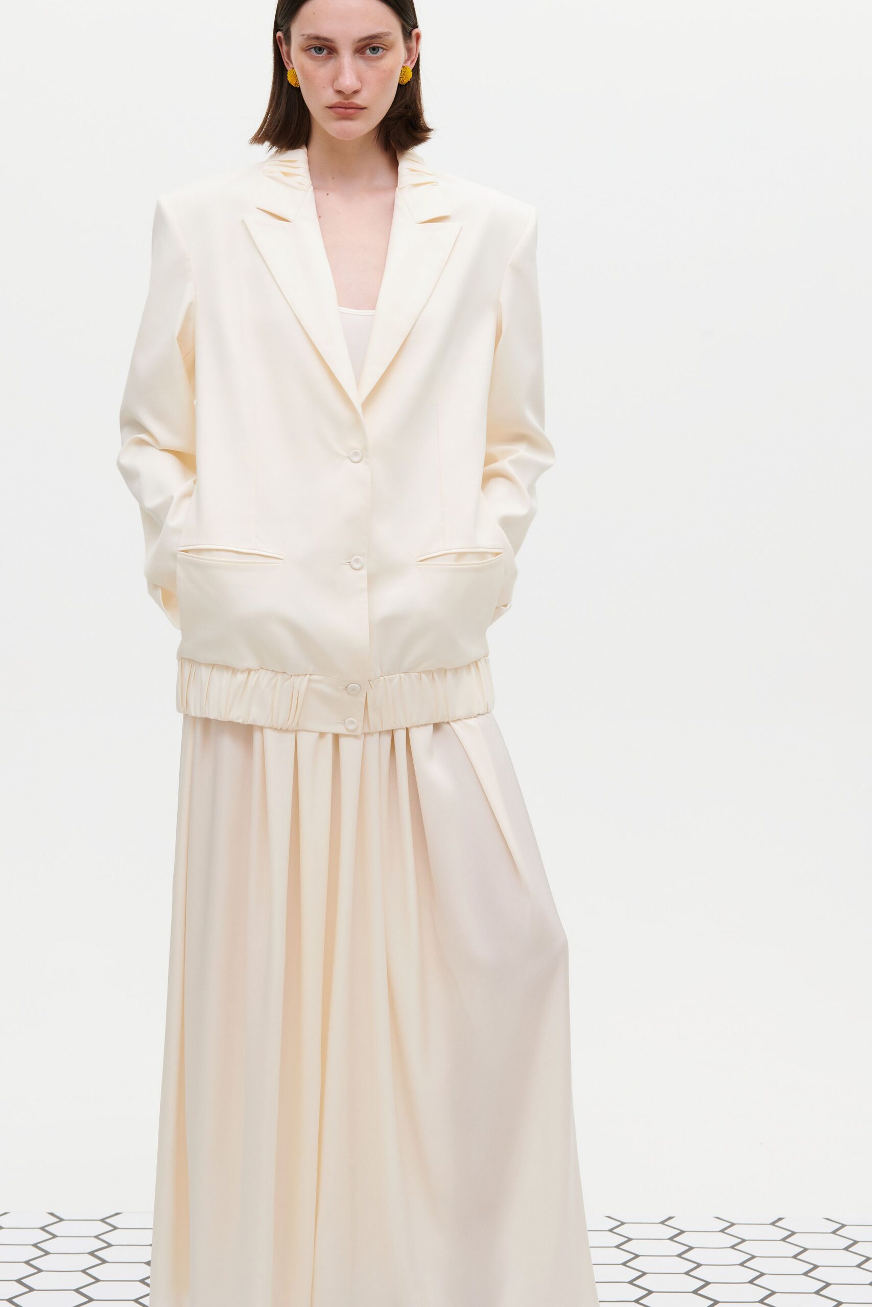 white silk long-sleeve collared oversized buttoned blazer