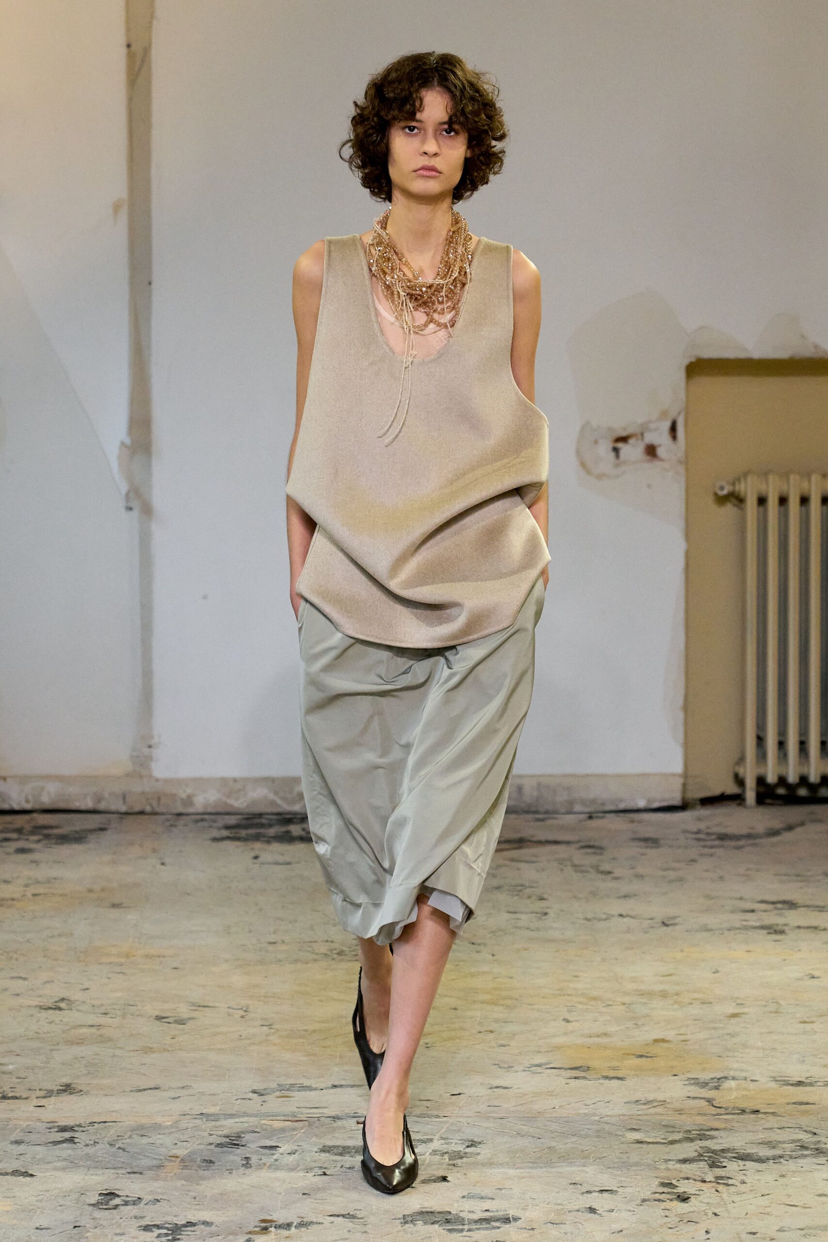 Carven F/W 24 Look 49