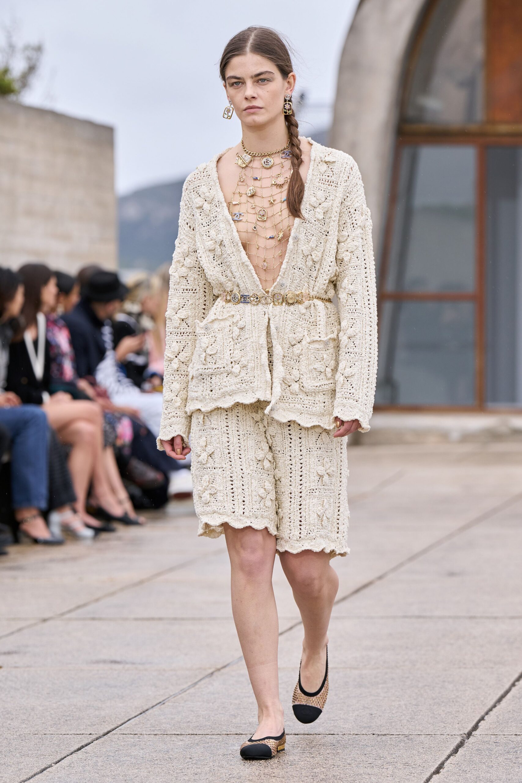 beige cotton long-sleeve collared relaxed embroidered cardigan