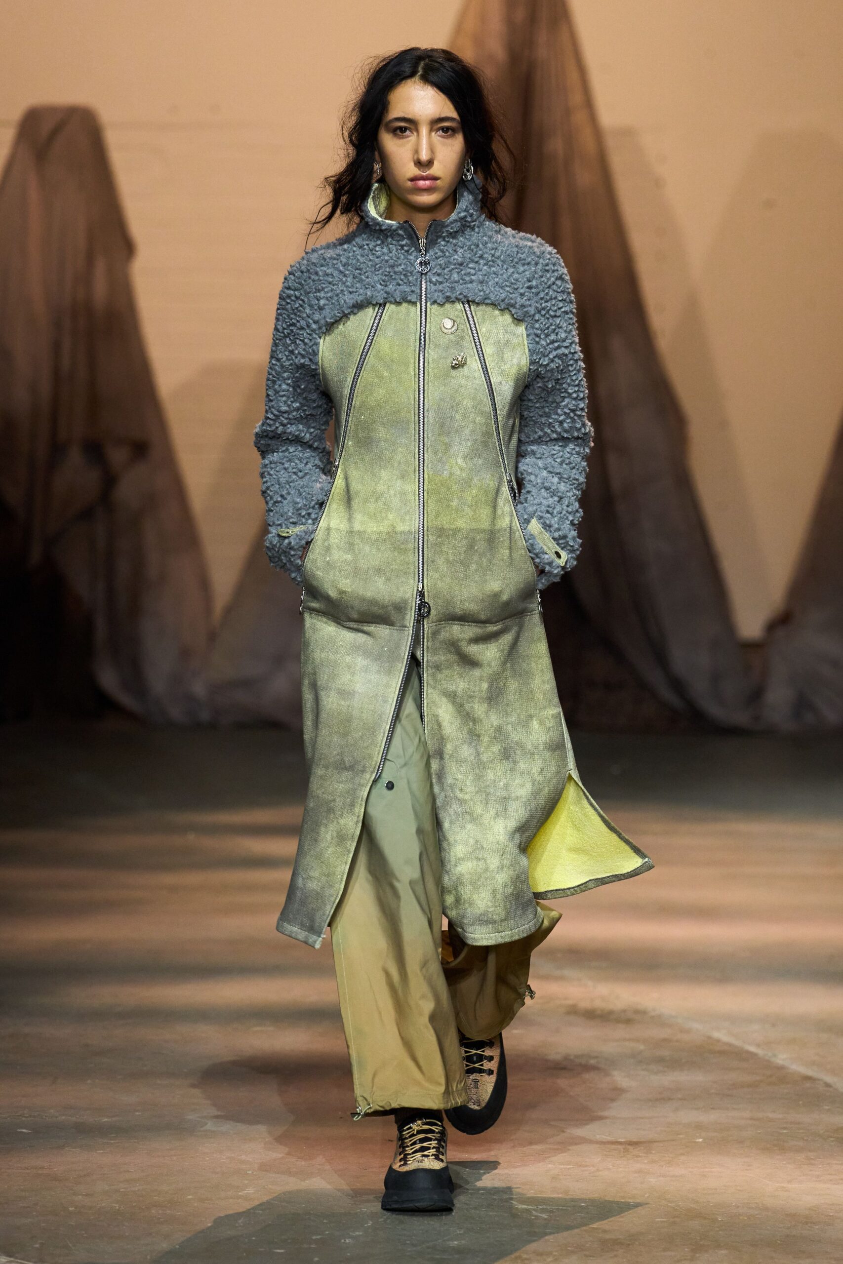 gray cotton long-sleeve collared relaxed zippered layered coat