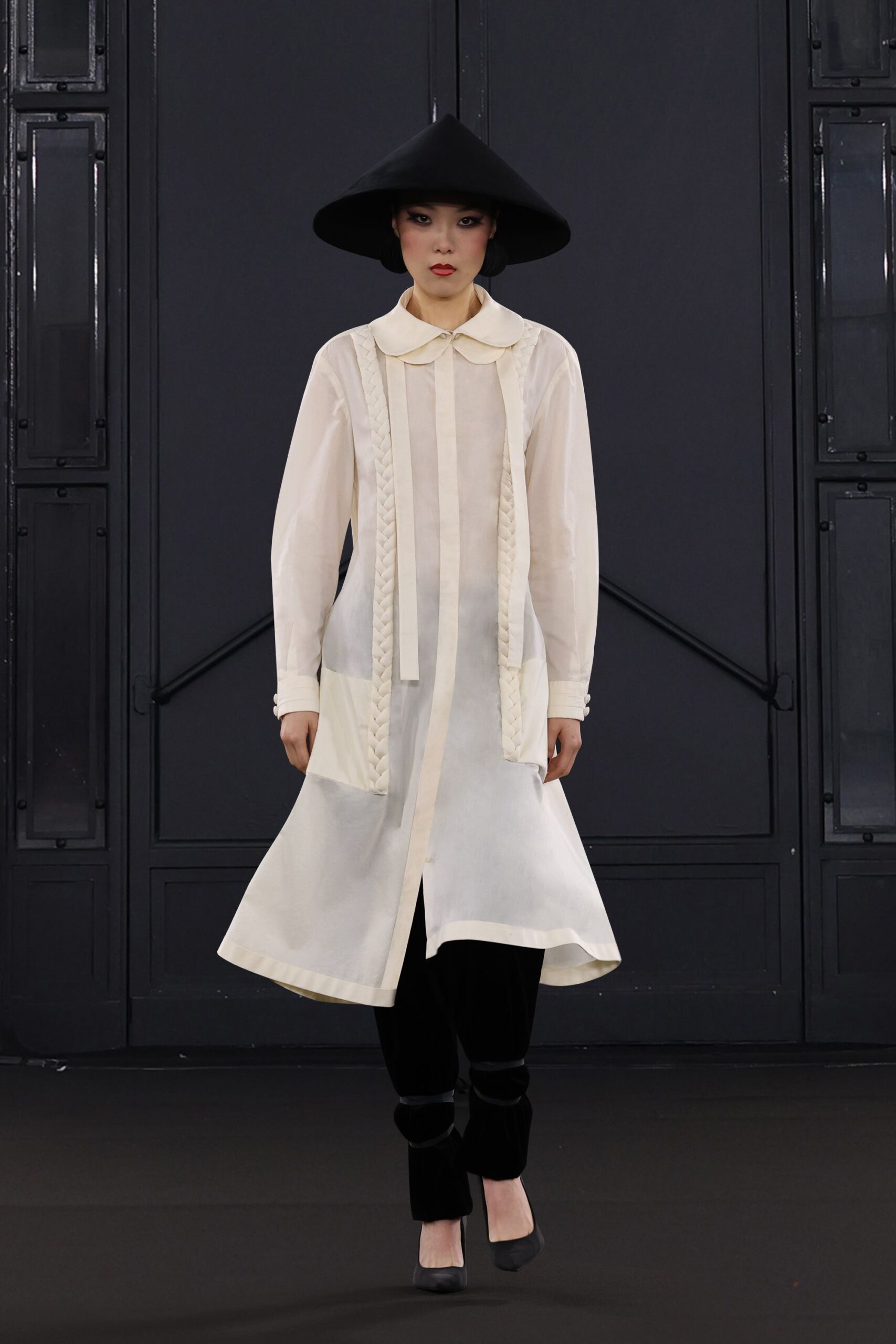 Chocheng F/W 24 Look 44
