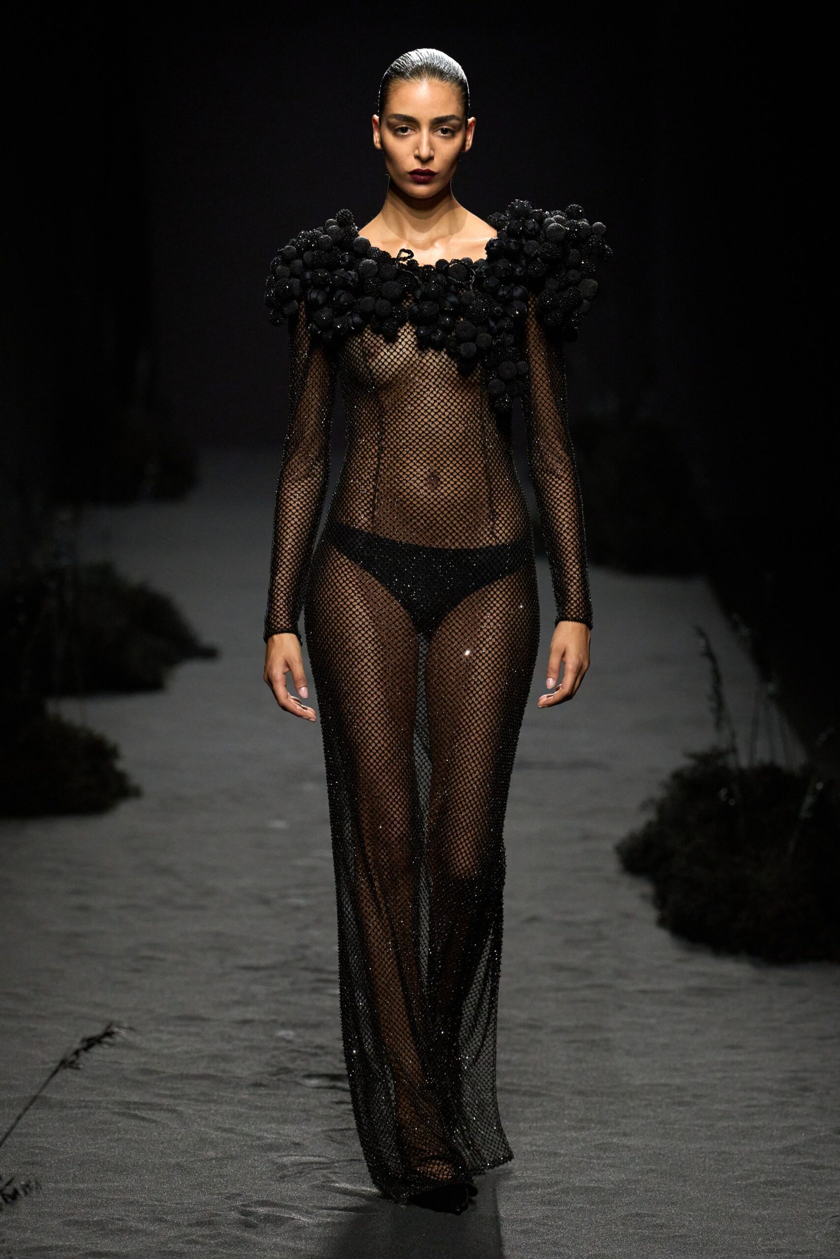 Ashi Studio F/W 24 Couture Look 37