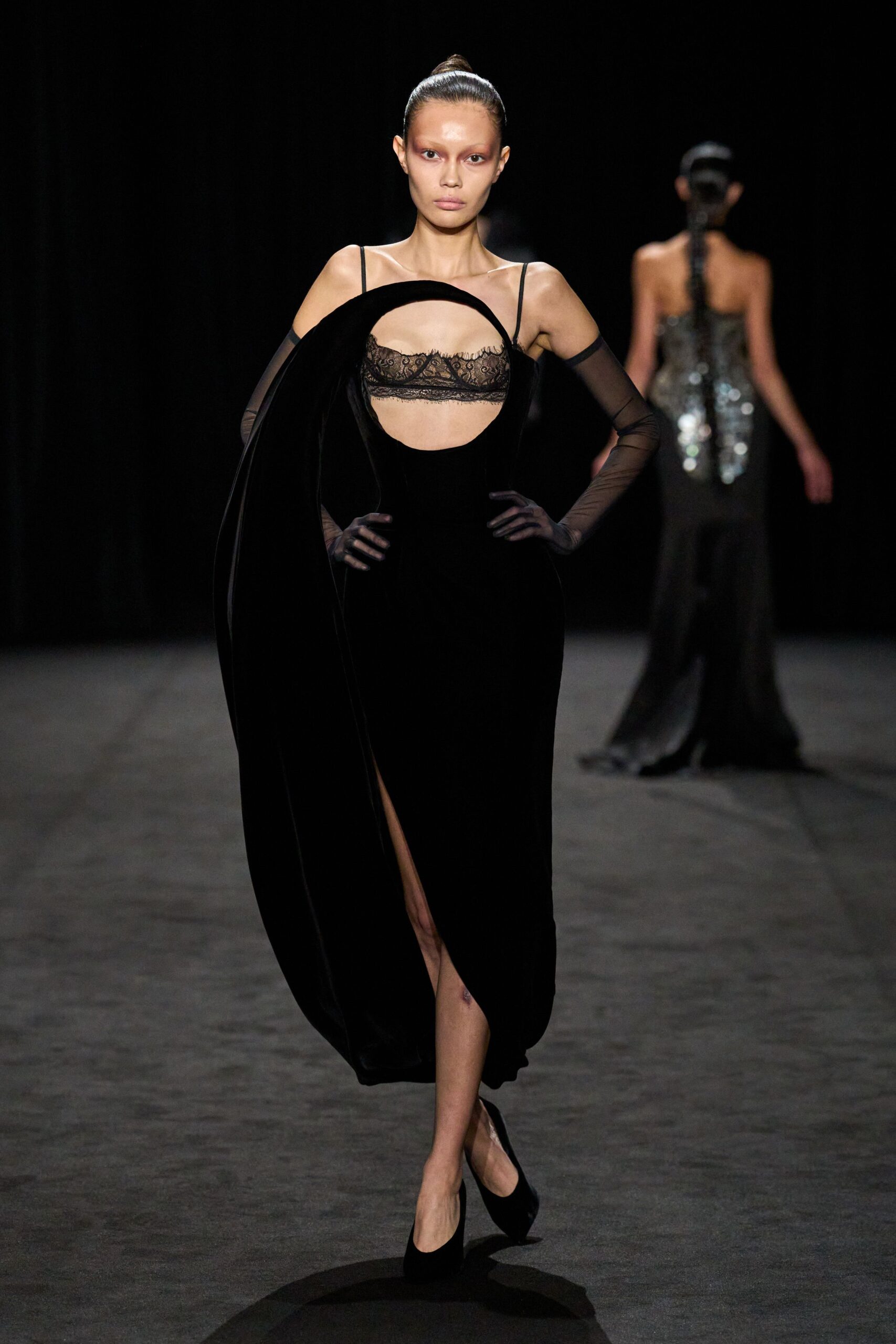 Ashi Studio S/S 25 Couture Look 37