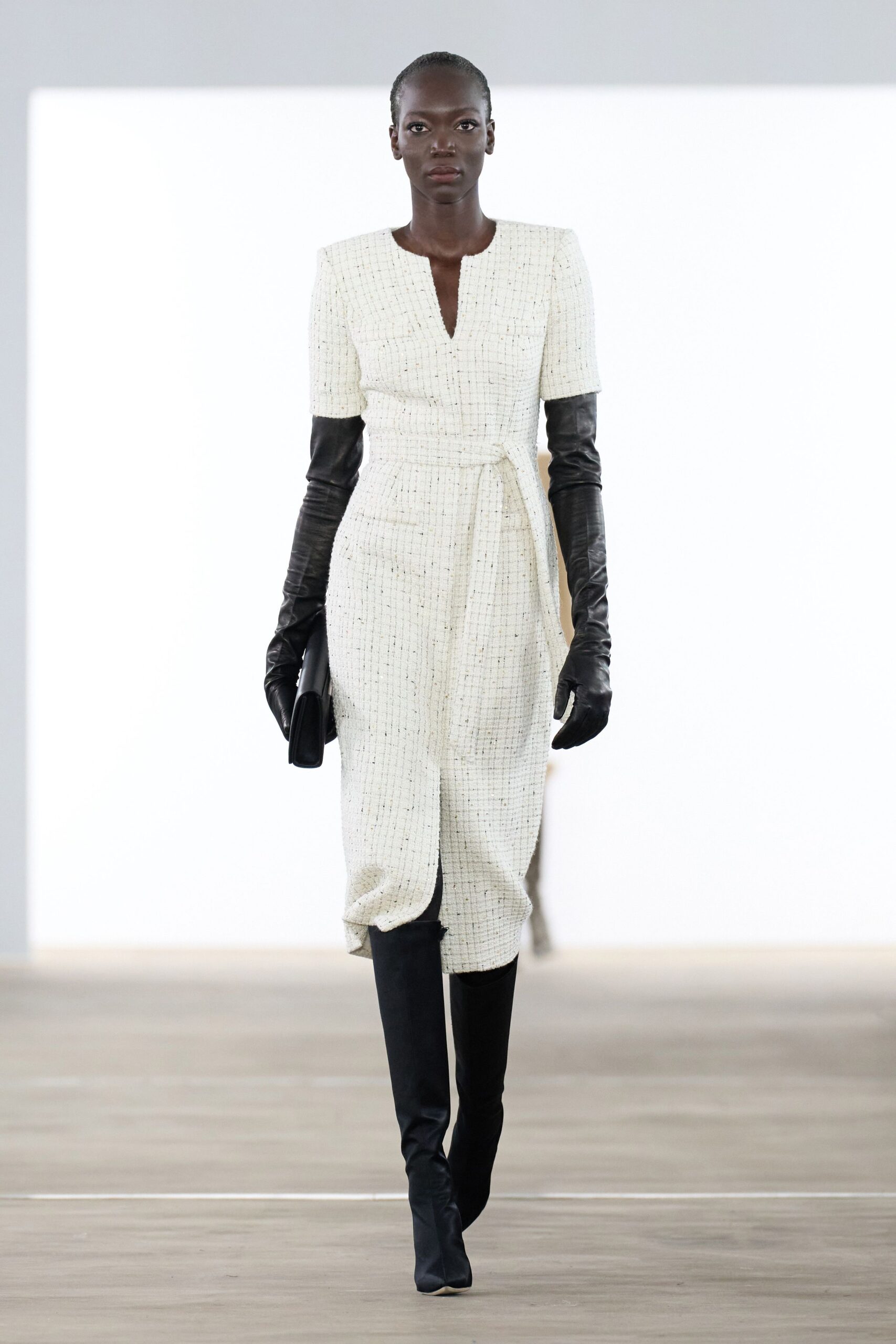 Badgley Mischka F/W 24 Look 40
