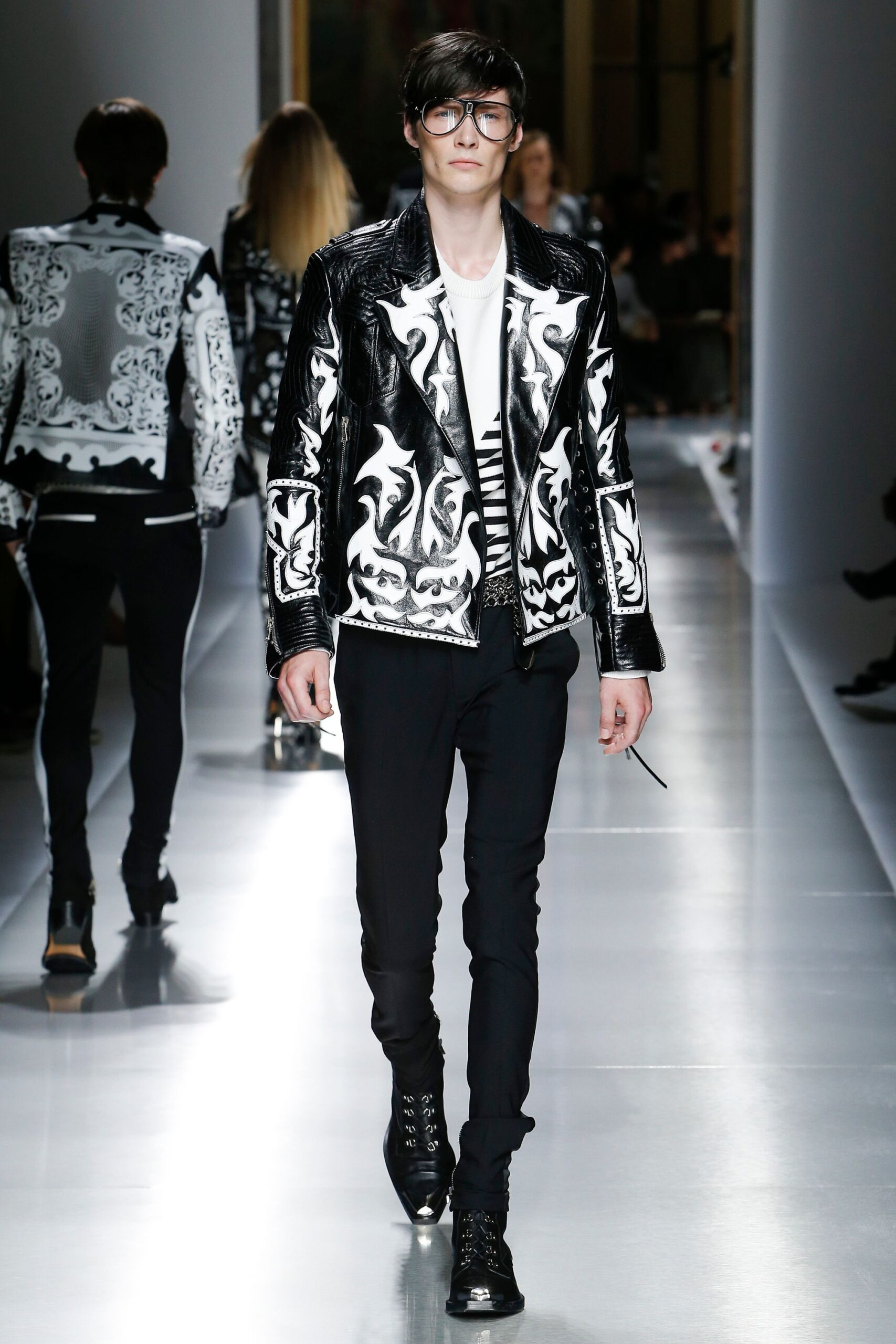 Balmain S/S 18 Menswear Look 129