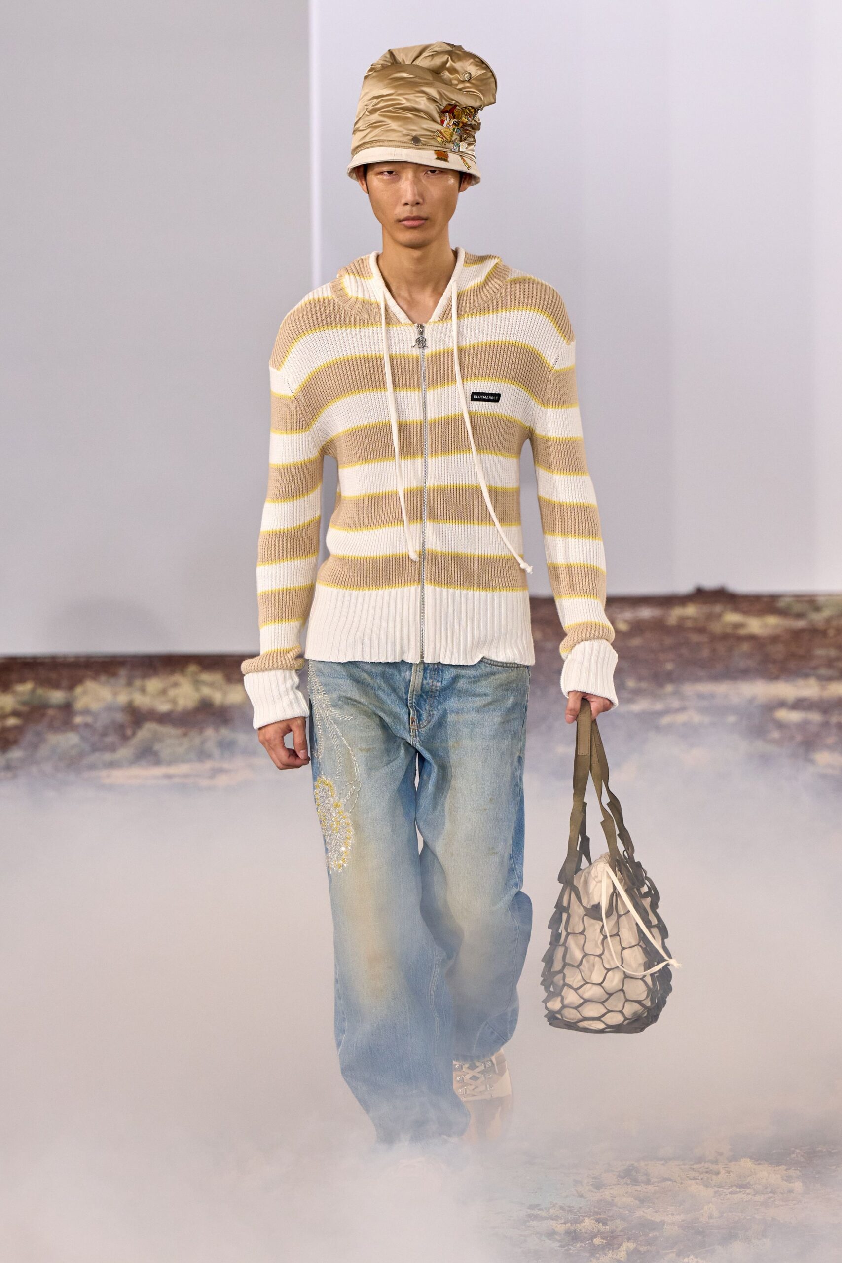 beige leather high-neck structured pockets shoes