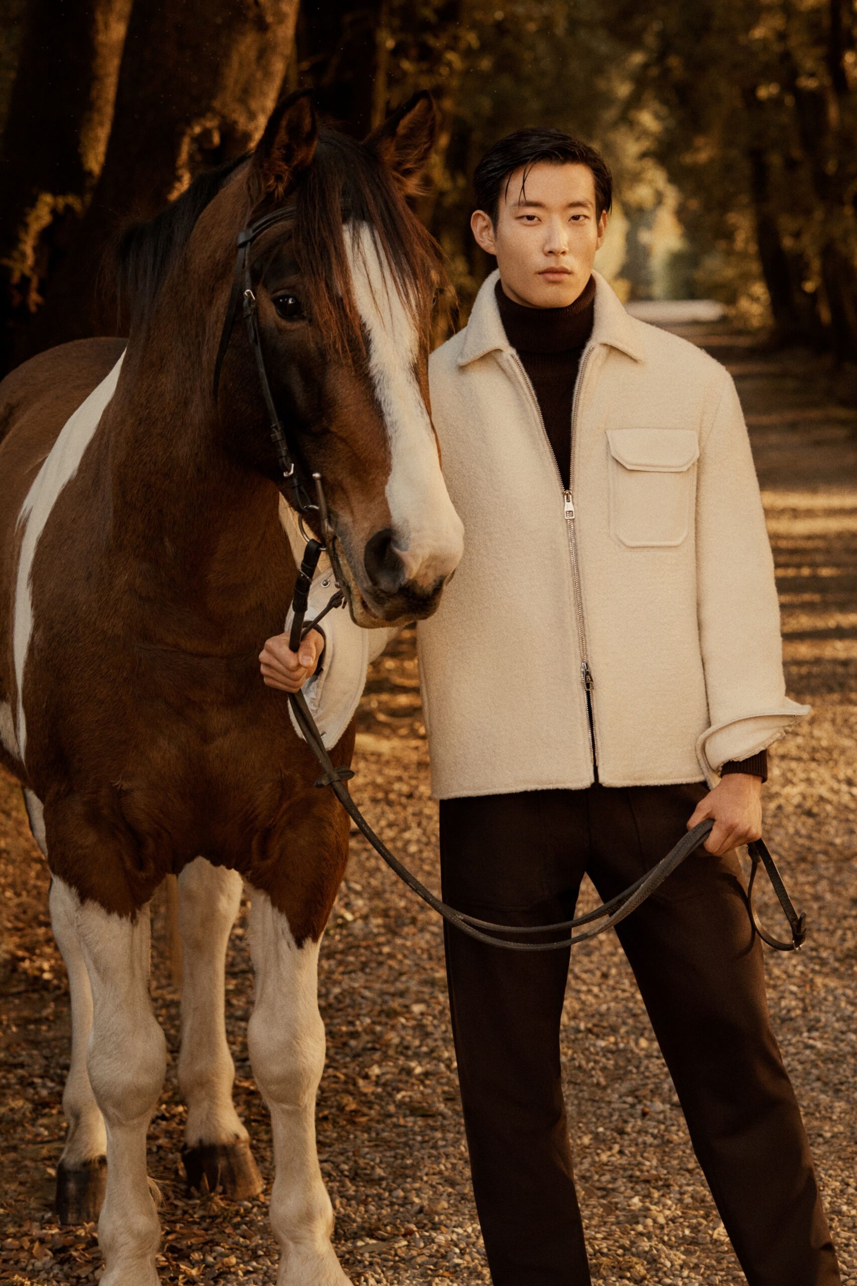 beige wool long-sleeve collared relaxed zippered jacket