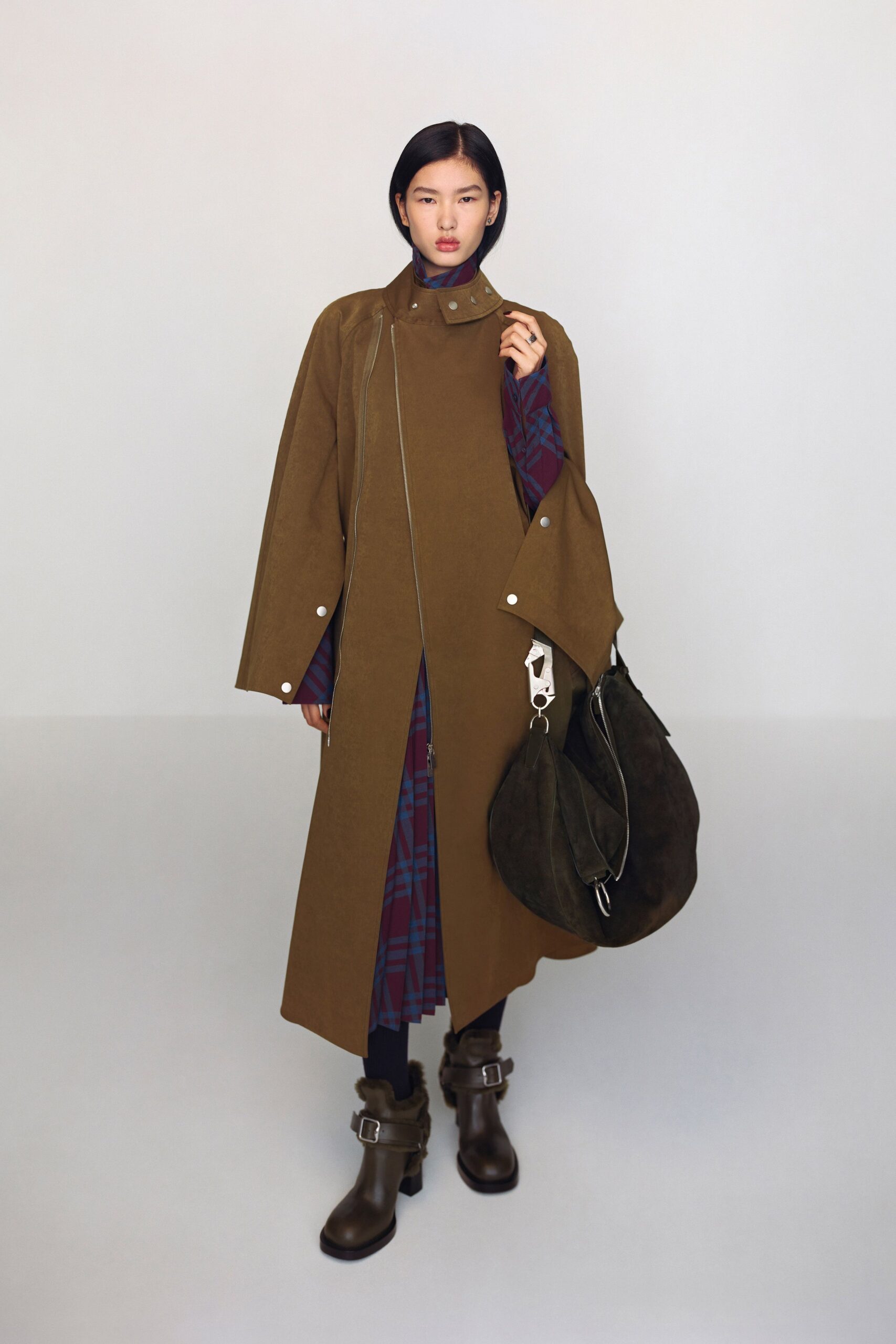 Burberry F/W 24 Look 50